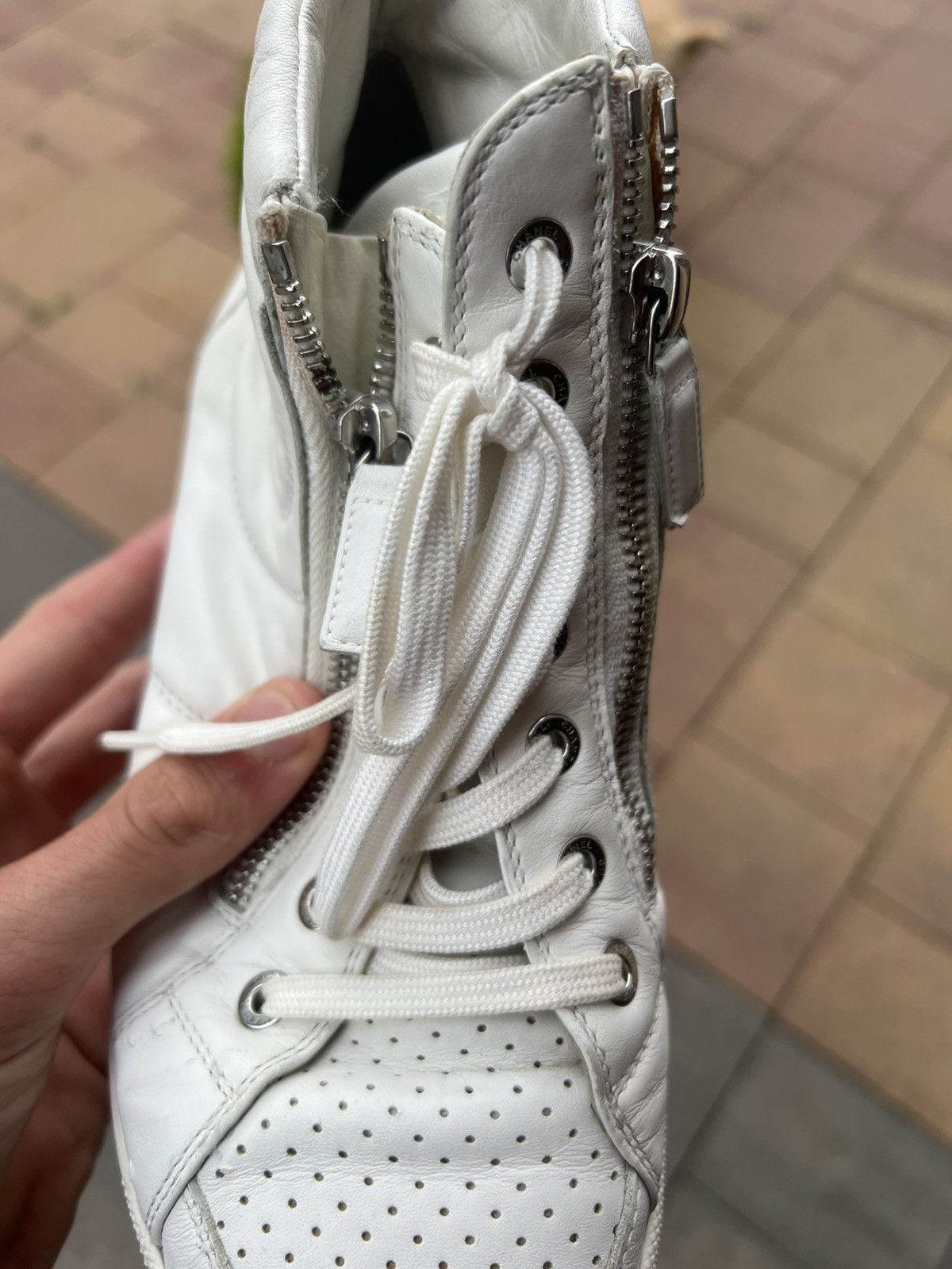 Chanel Chanel White High Top Sneakers Size US 7 / IT 37 - 7 Thumbnail