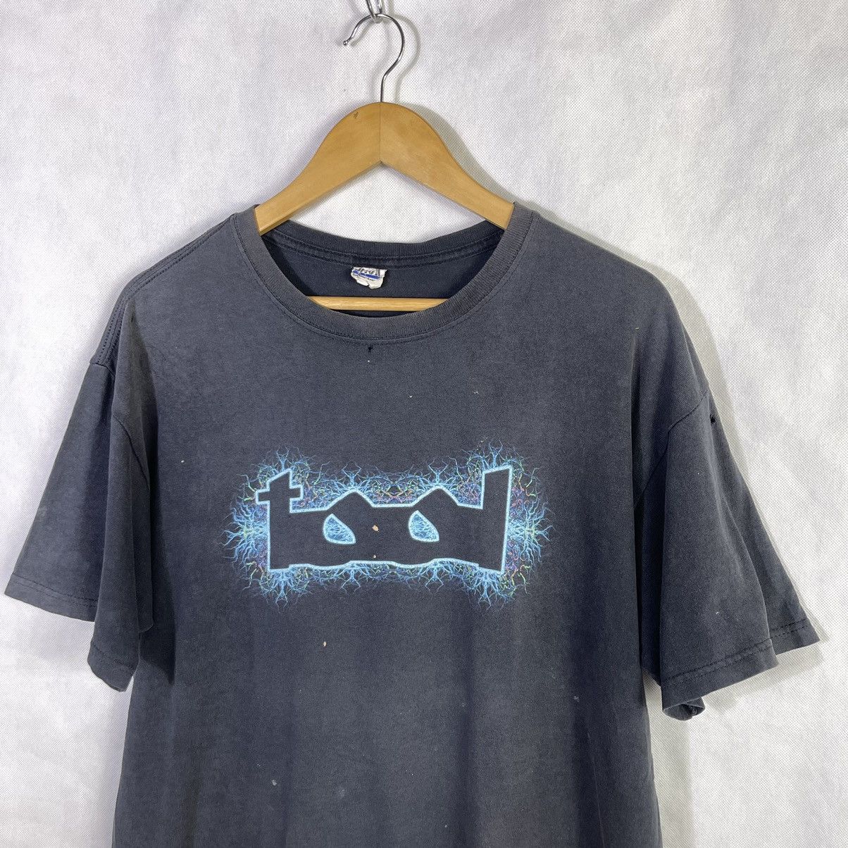 Band Tees × Vintage Vintage Tool Lateralus Distressed Fades Tshirt Size US L / EU 52-54 / 3 - 3 Thumbnail