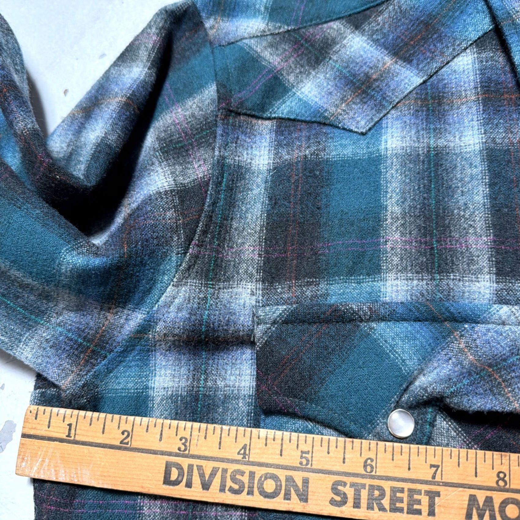 Pendleton Vintage Pendleton High Grade Western Ombre Shadow Plaid Wool Snap Shirt USA M Size US M / EU 48-50 / 2 - 2 Thumbnail