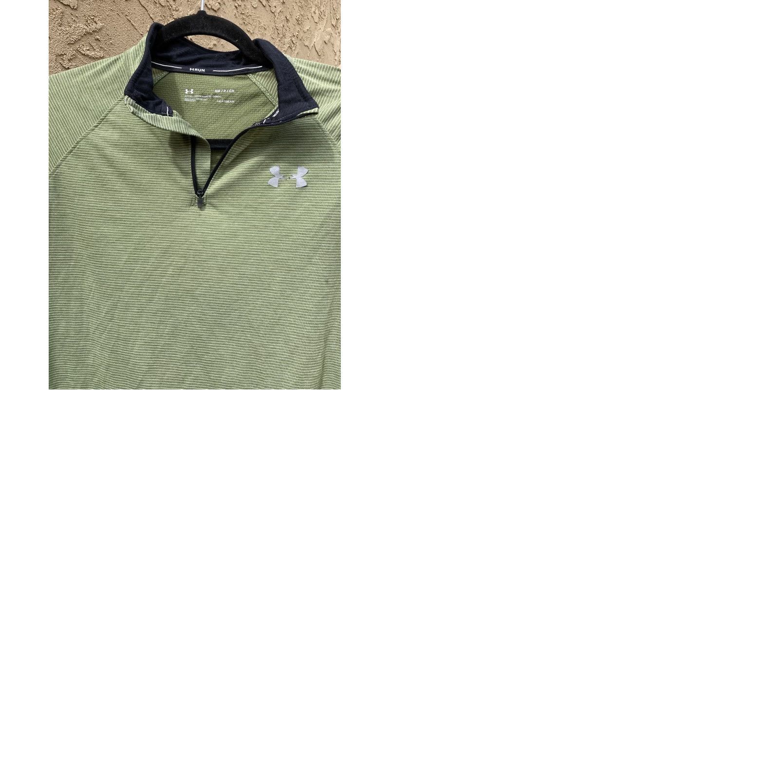 Under Armour Under Armour Run Shirt Hunter Green S Men's Half-Zip Breathable Activewear Striped Logo 1/4 Zip Long Sleeve Regular Color Green Mens Size US S / EU 44-46 / 1 - 9 Thumbnail