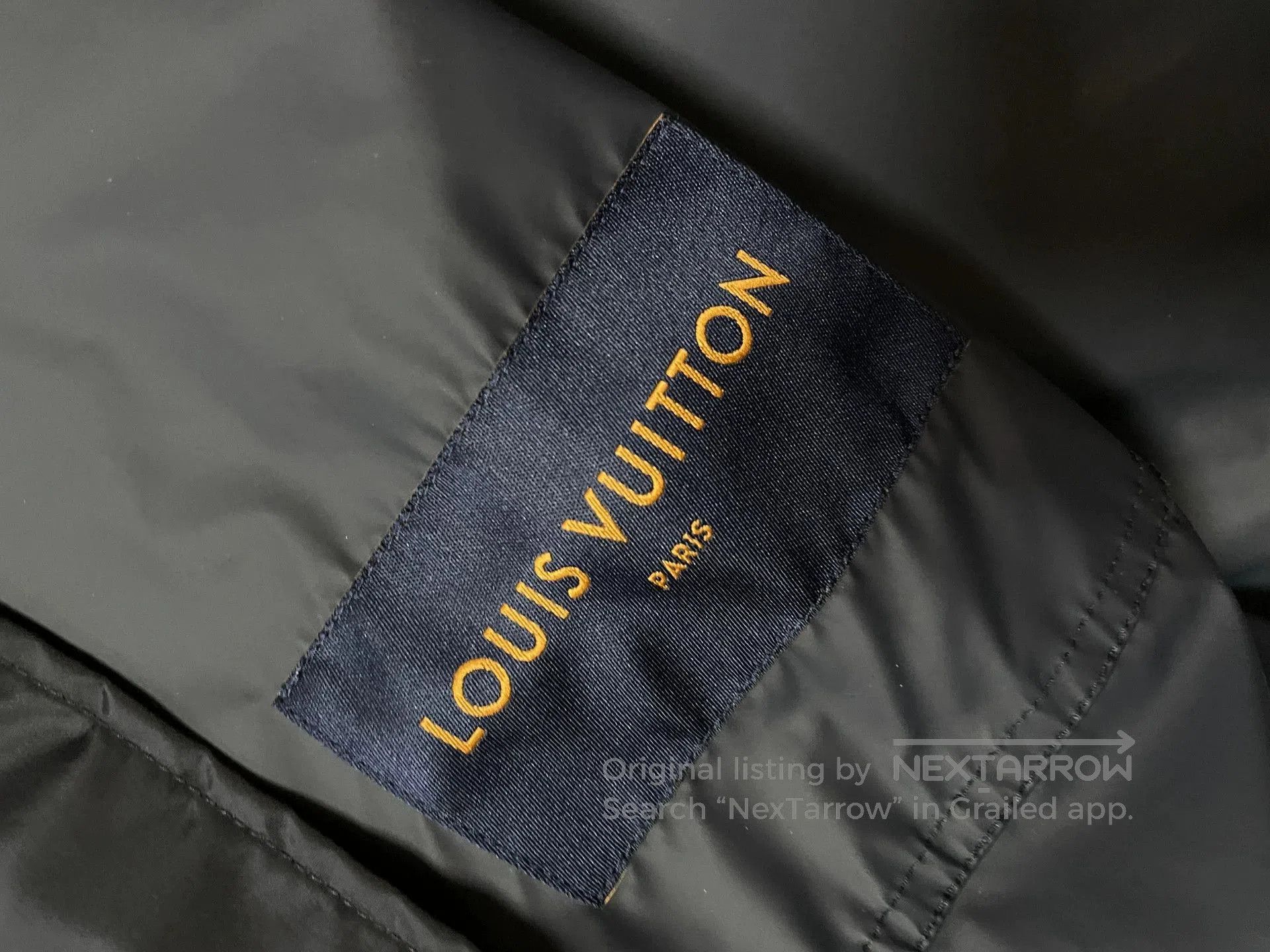 Louis Vuitton louis vuitton waterproof outdoor jacket in navy. Size US L / EU 52-54 / 3 - 5 Thumbnail