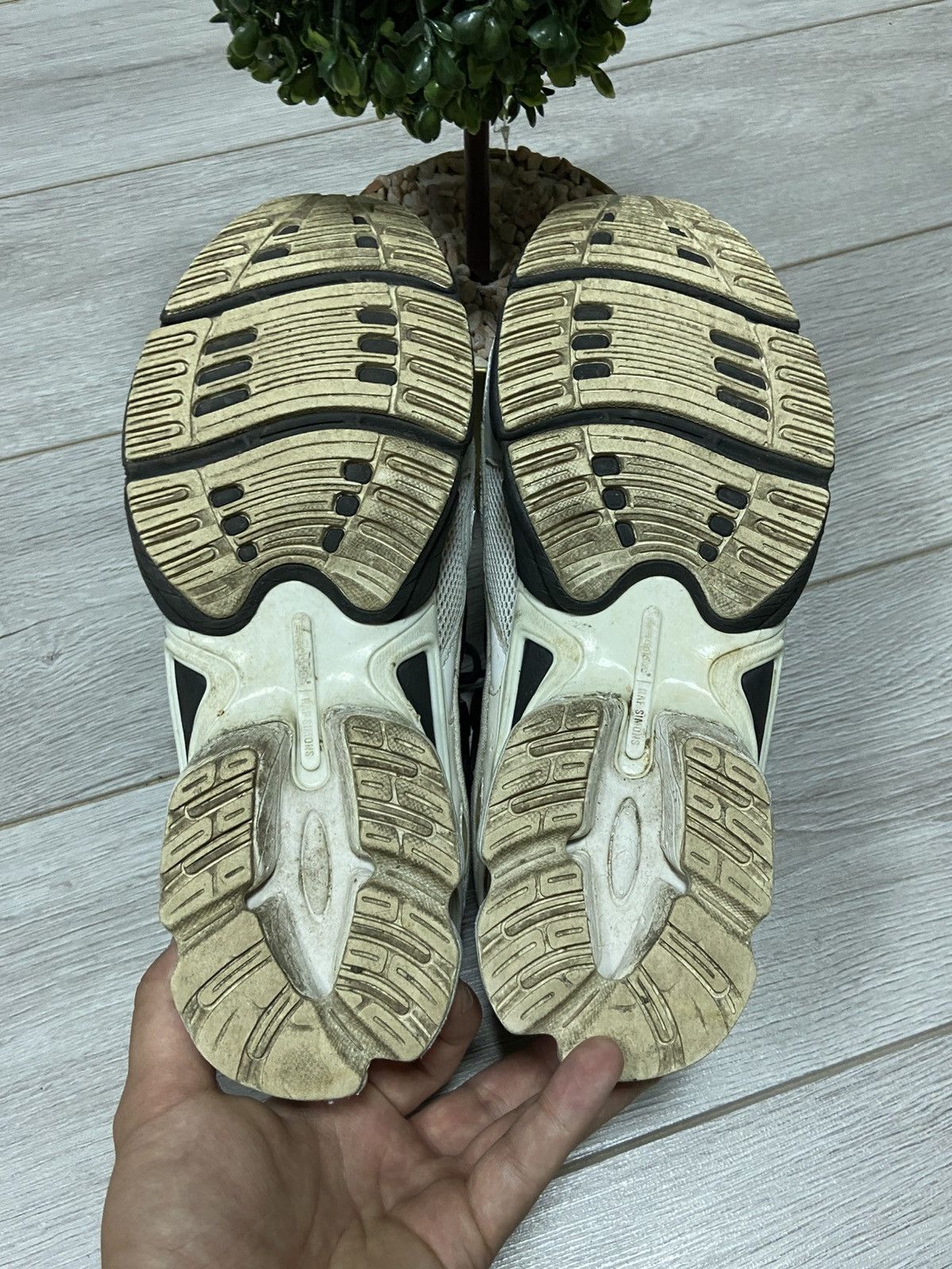 Adidas × Raf Simons Adidas Raf Simons Ozweego Replicant Black/Cream Size US 10 / EU 43 - 14 Thumbnail