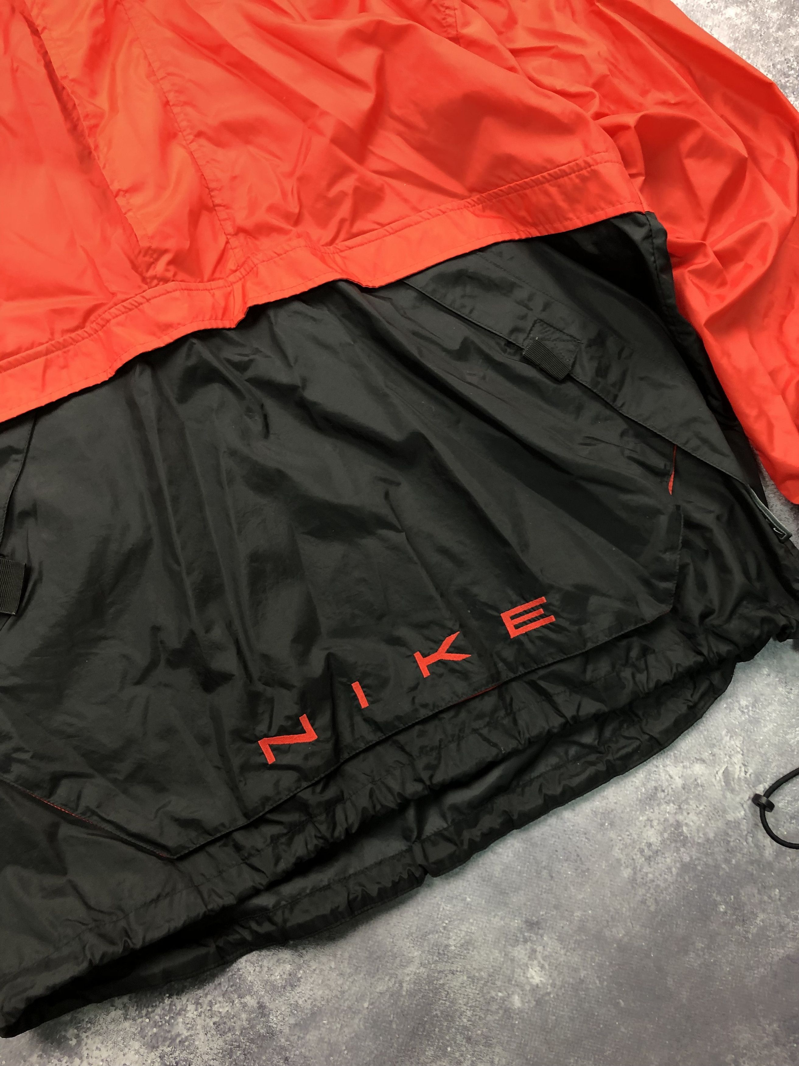 Nike NIKE Vintage 1990s Nylon Hype Jacket Big Logo Red Black Size US M / EU 48-50 / 2 - 4 Thumbnail