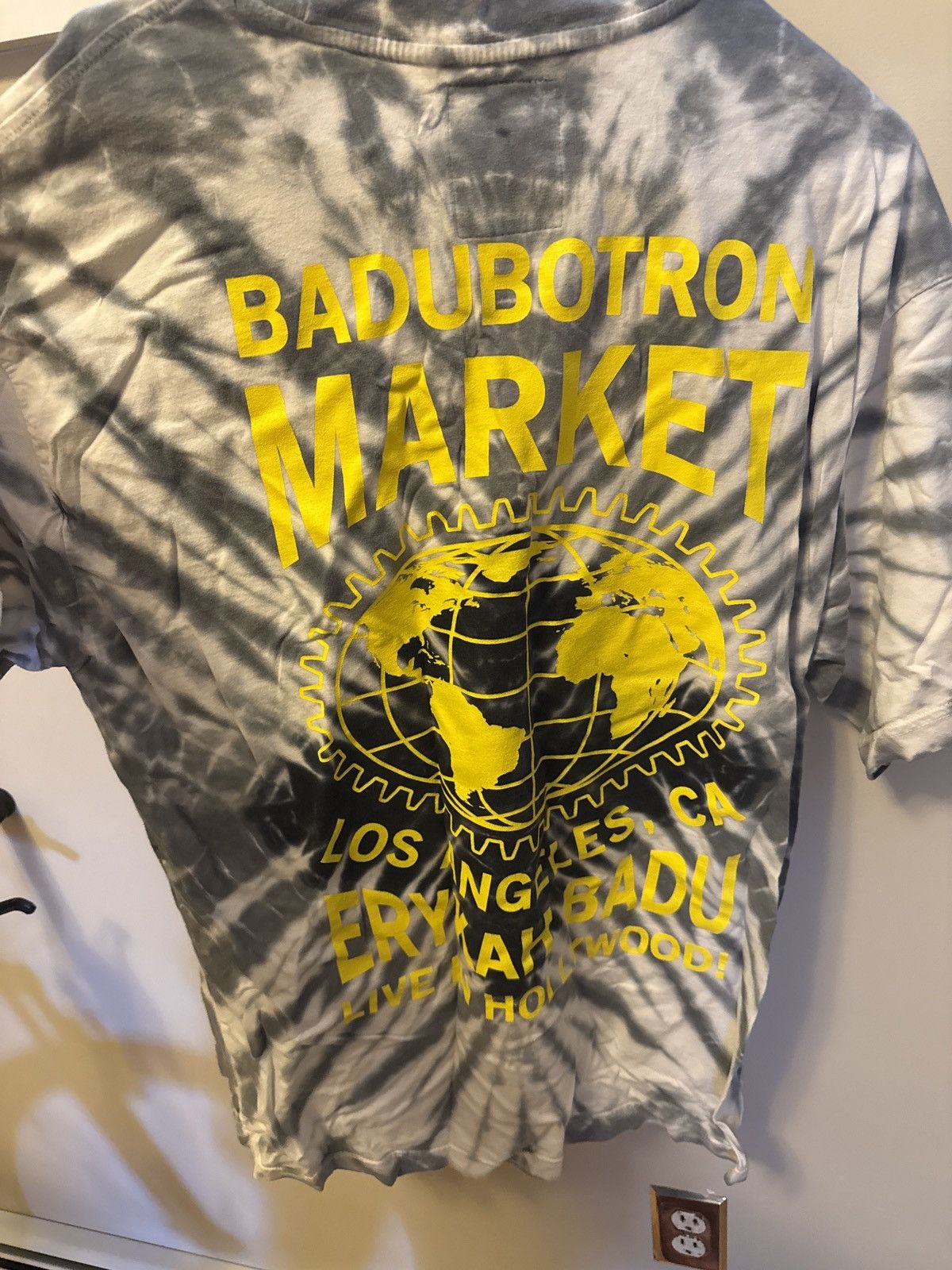 Other Erykah Badu Badubotron Market Tie-Dye T-shirt Size US XL / EU 56 / 4 - 2 Thumbnail