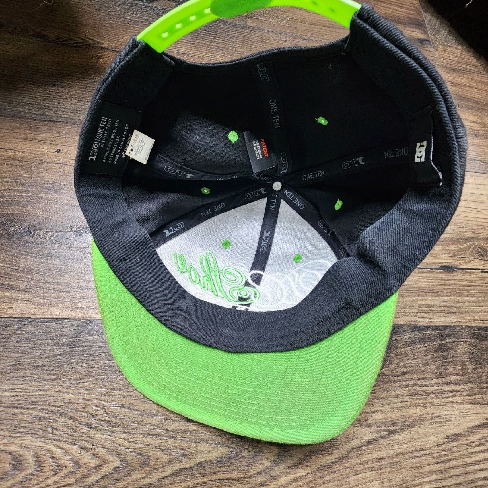 Vintage DC SHOE CO USA Cap Baseball Adjustable Cap Spellout Black /Green Men Baseball Cap Adjustable Black DC Shoes Logo Sports urban skateboard Mens Cap Size ONE SIZE - 4 Thumbnail