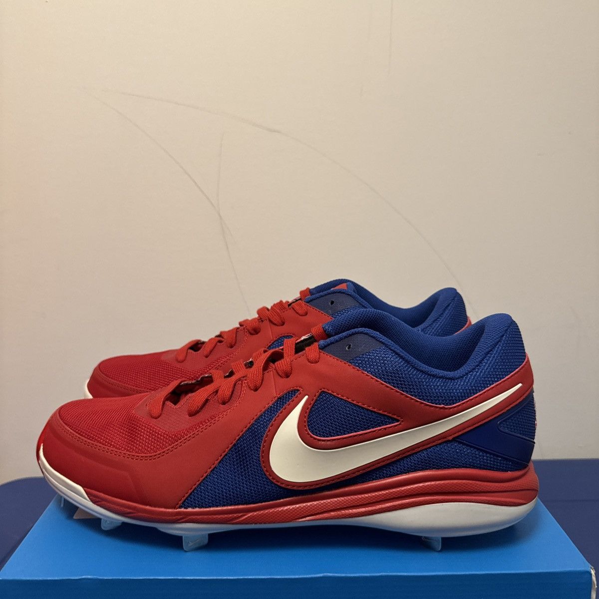 Nike Cliff Lee Philadelphia Phillies Sample Cleats PE Promo Size US 13 / EU 46 - 3 Thumbnail