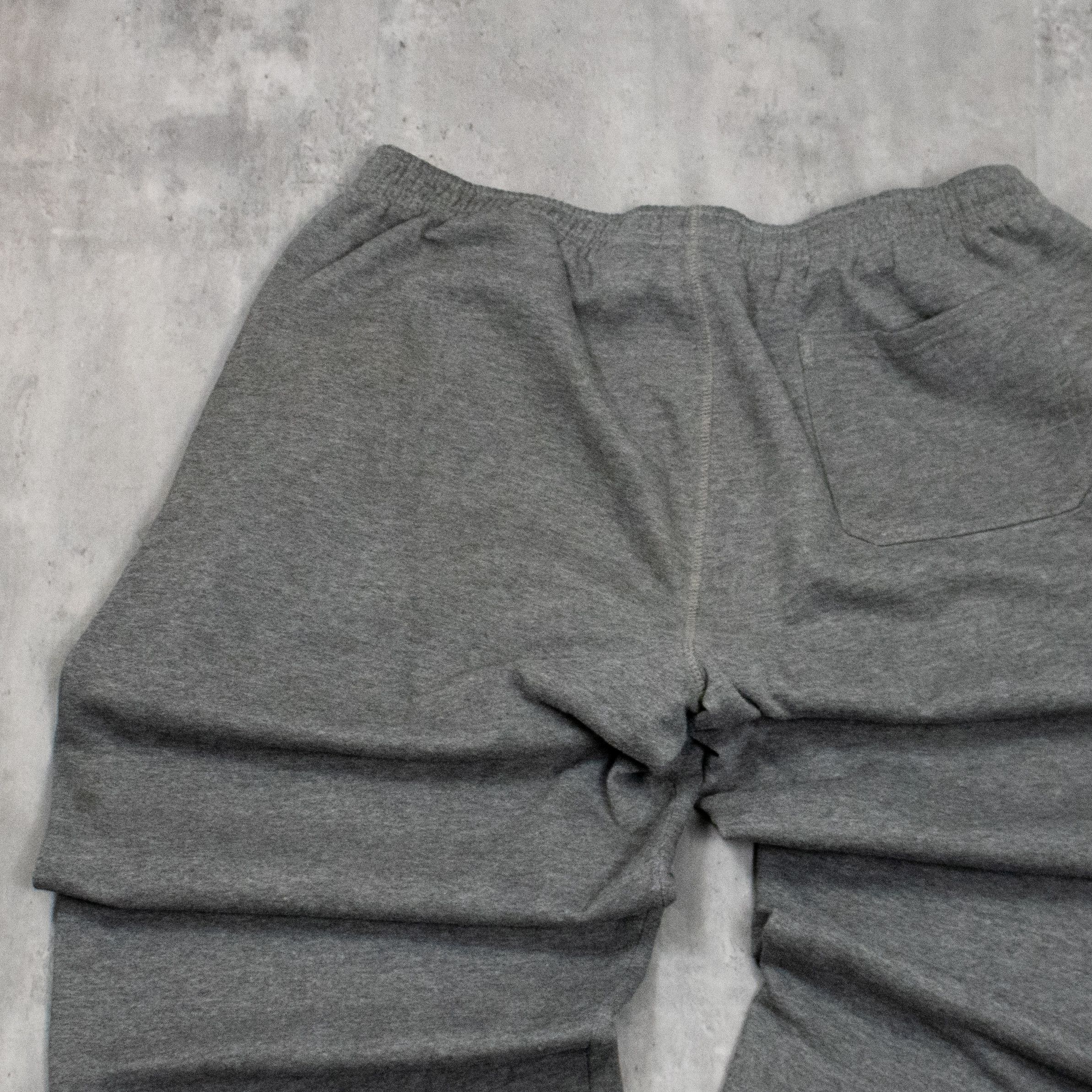 Athletic Works Y2K 00's Grey Baggy Fit Wide Legged Thrashed Sweatpant's Size US 34 / EU 50 - 14 Thumbnail