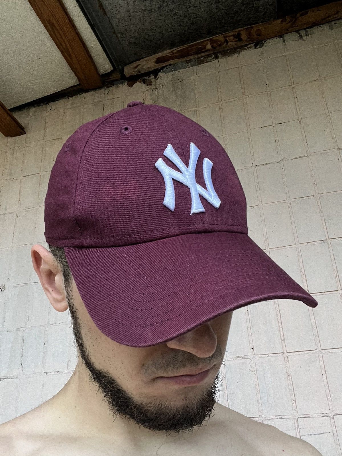New York Yankees Y2K Cap New York Yankees New Era Beanie Hat Size ONE SIZE - 18 Thumbnail
