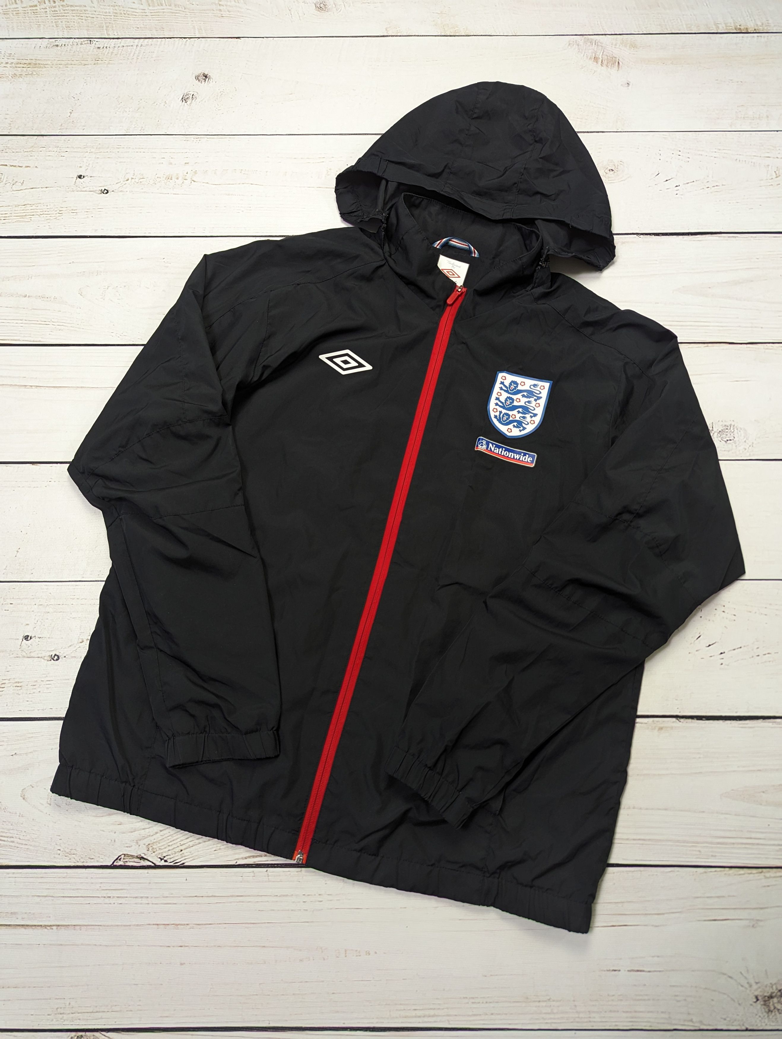 Umbro Umbro England 2010 2012 windbreaker light jacket size L Size US L / EU 52-54 / 3 - 1 Thumbnail