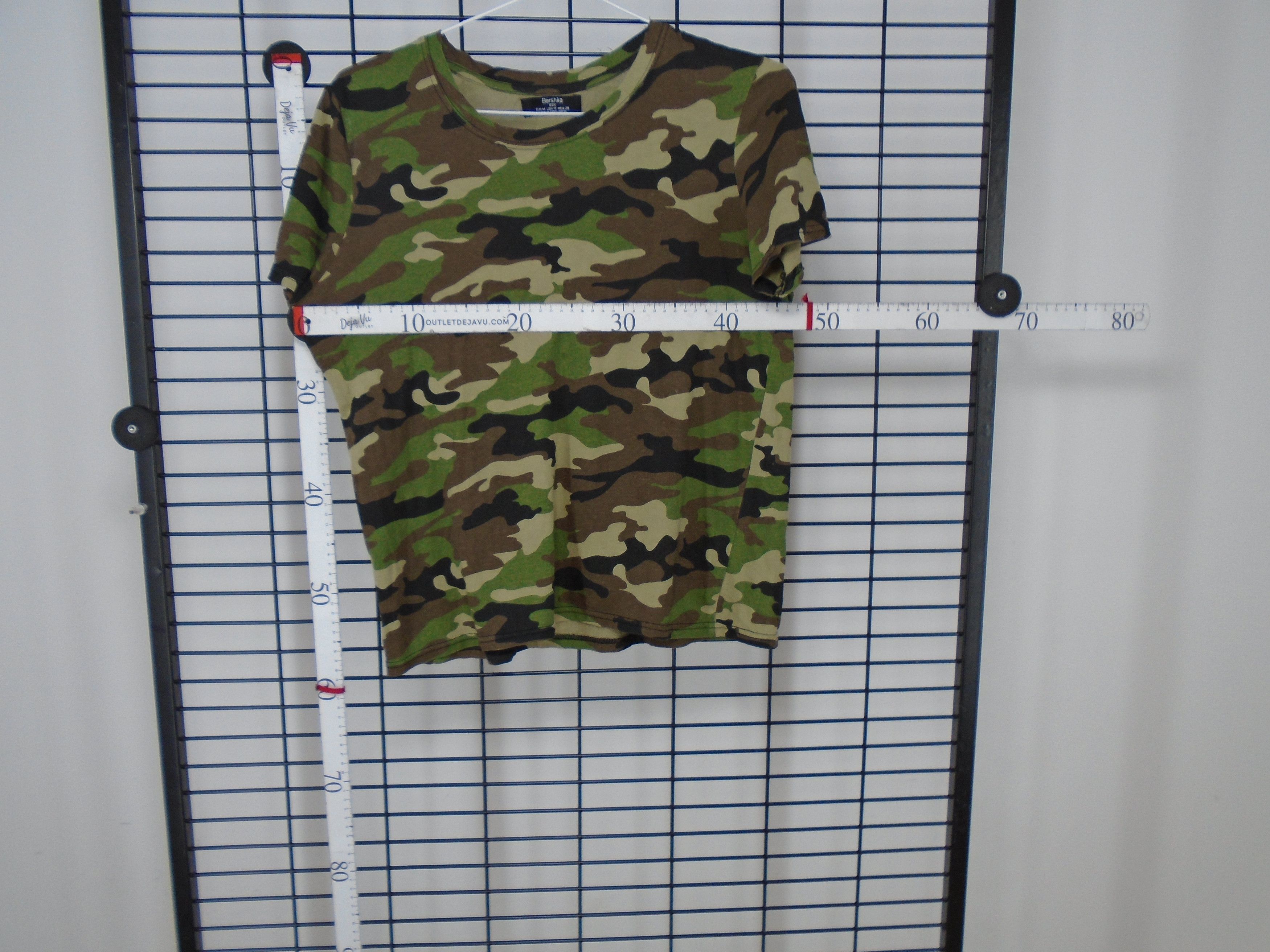 Bershka Women's T-Shirt Bershka. Multicolor. M. Used. Good condition Size M / US 6-8 / IT 42-44 - 8 Thumbnail
