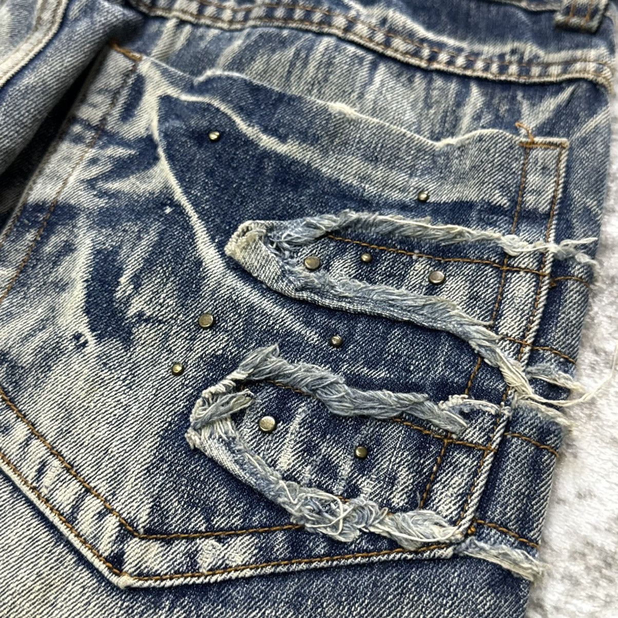 Japanese Brand Euro Eagle Patchwork Distressed Studded Loose Jeans Size US 30 / EU 46 - 13 Thumbnail