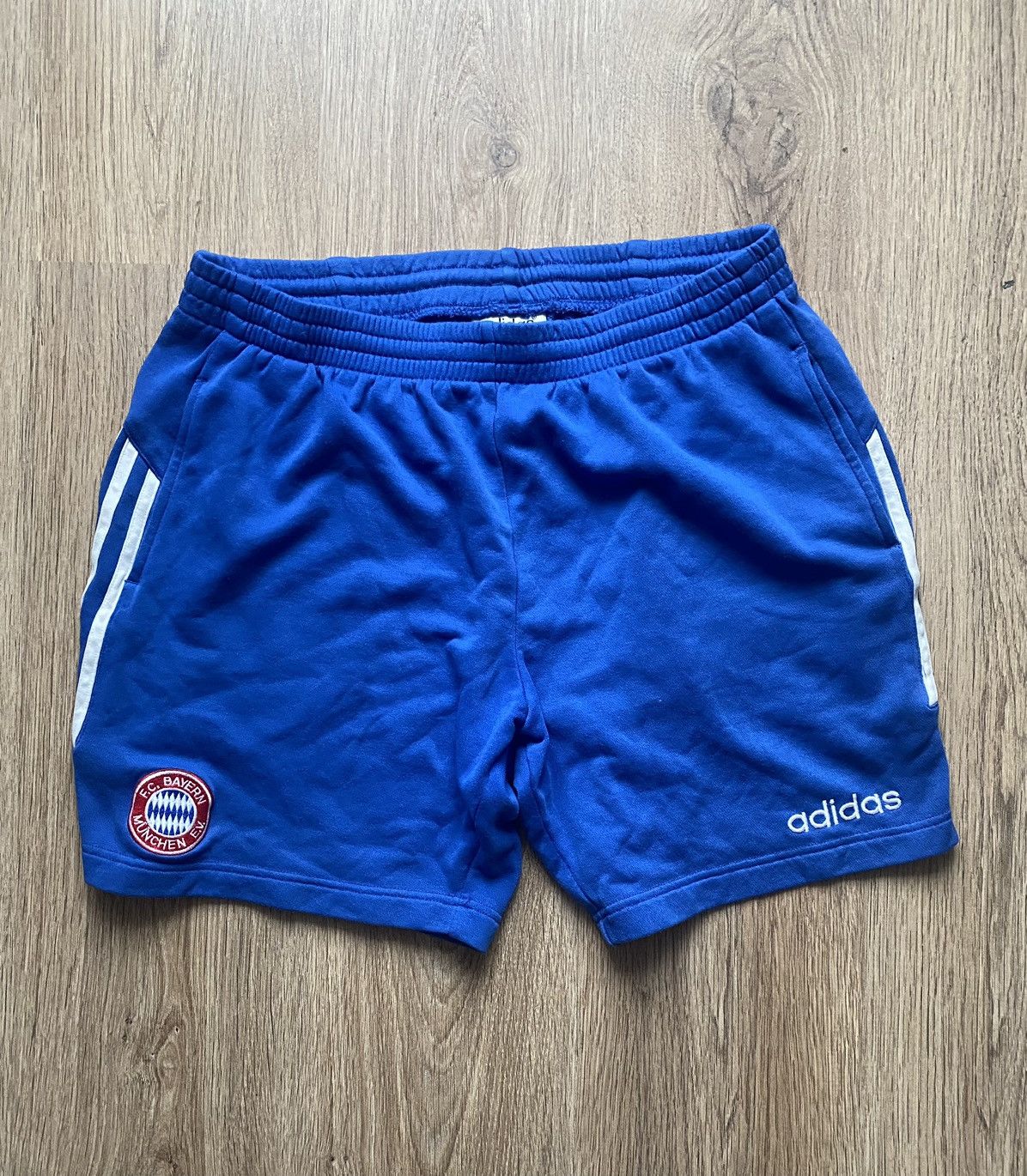Adidas × Vintage Vintage Adidas Bayern Munchen rare blue Shorts Size US 32 / EU 48 - 1 Thumbnail