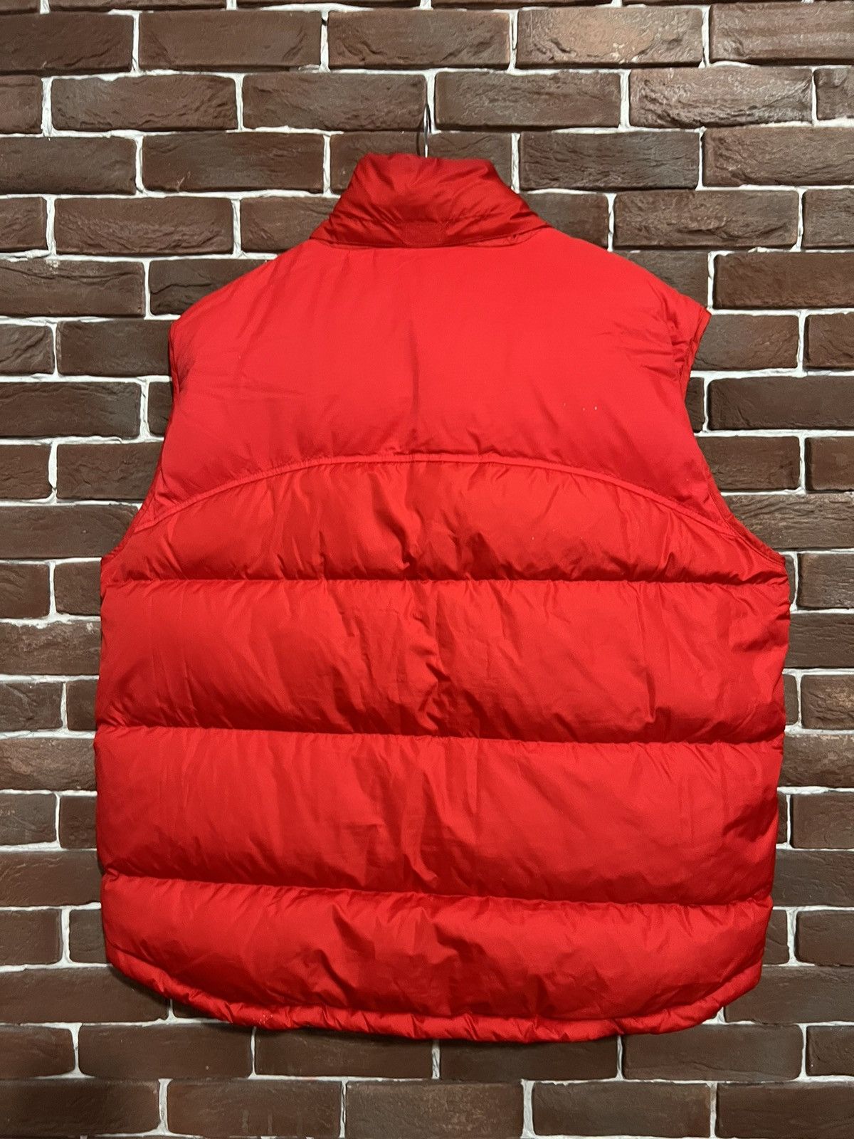 Nike Vintage 00s Nike Swoosh Red Down Puffer Hooded Vest Size XXL Size US XXL / EU 58 / 5 - 2 Thumbnail