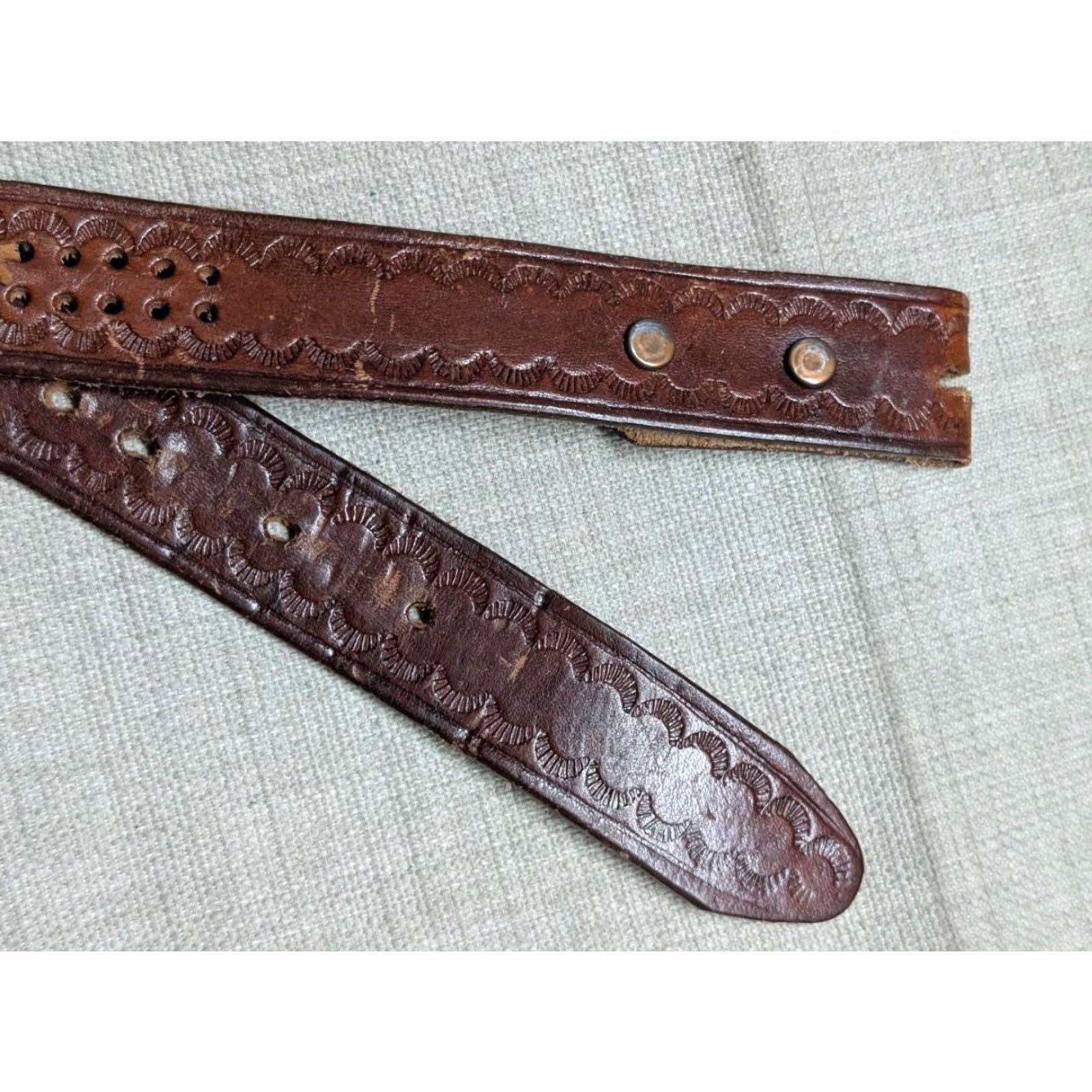 Vintage VINTAGE handcrafted brown COWHIDE leather WESTERN belt 36 Men XS? Size 36 - 5 Thumbnail