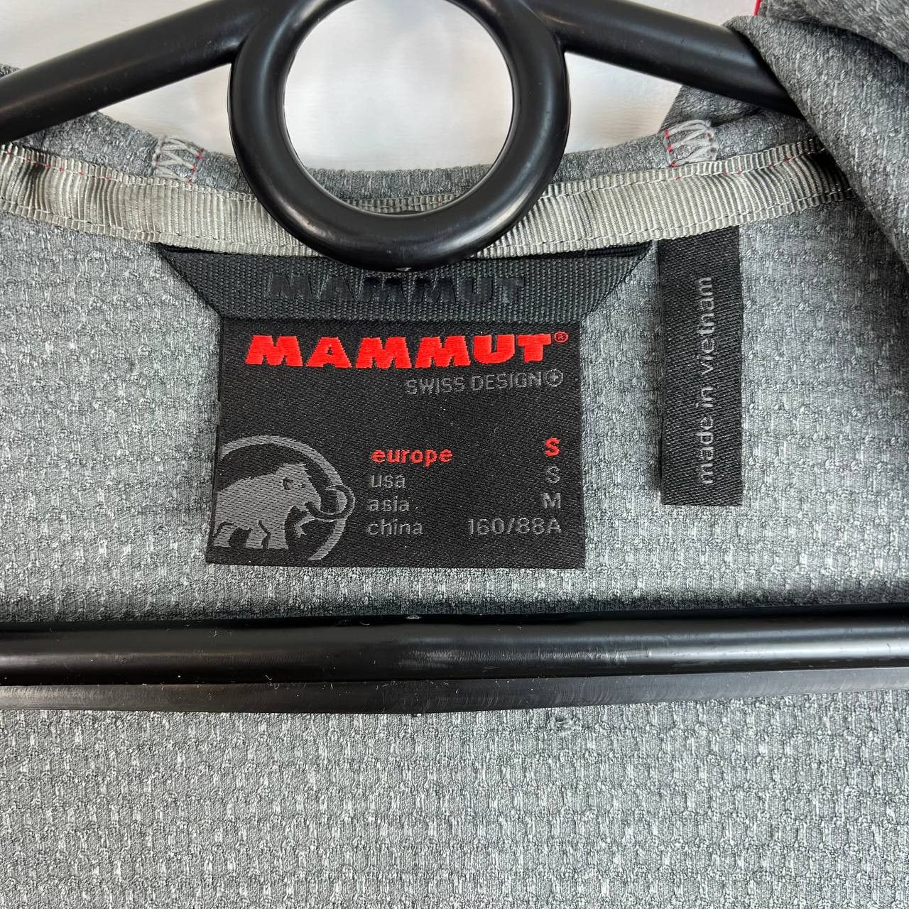 Mammut Mammut Womens Red Windstopper Softshell Jacket Hooded Size S Size S / US 4 / IT 40 - 2 Thumbnail