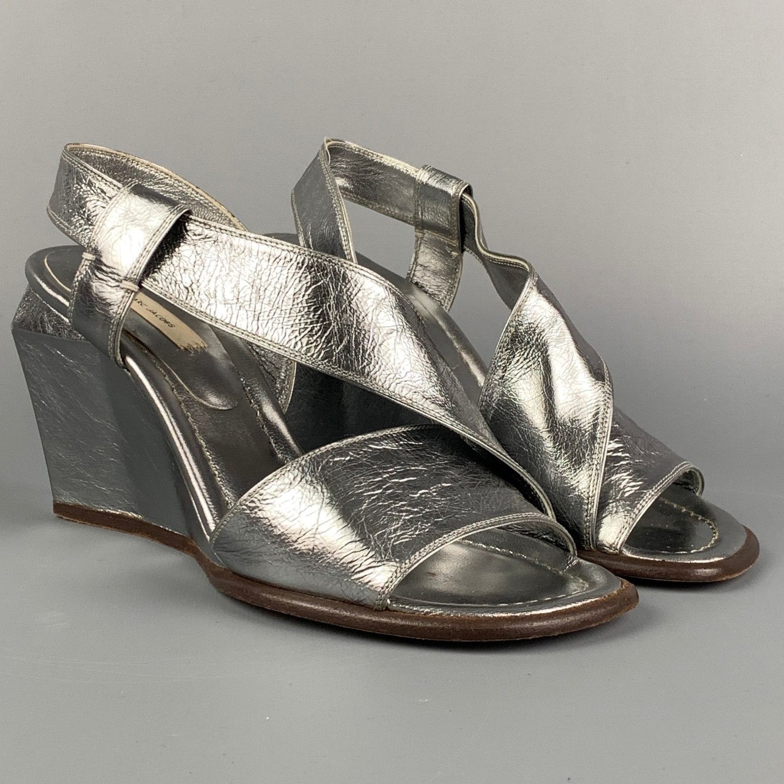 Marc Jacobs MARC JACOBS Size 7 Silver Leather Wedge Nickel Sandals Size US 7 / IT 37 - 2 Thumbnail