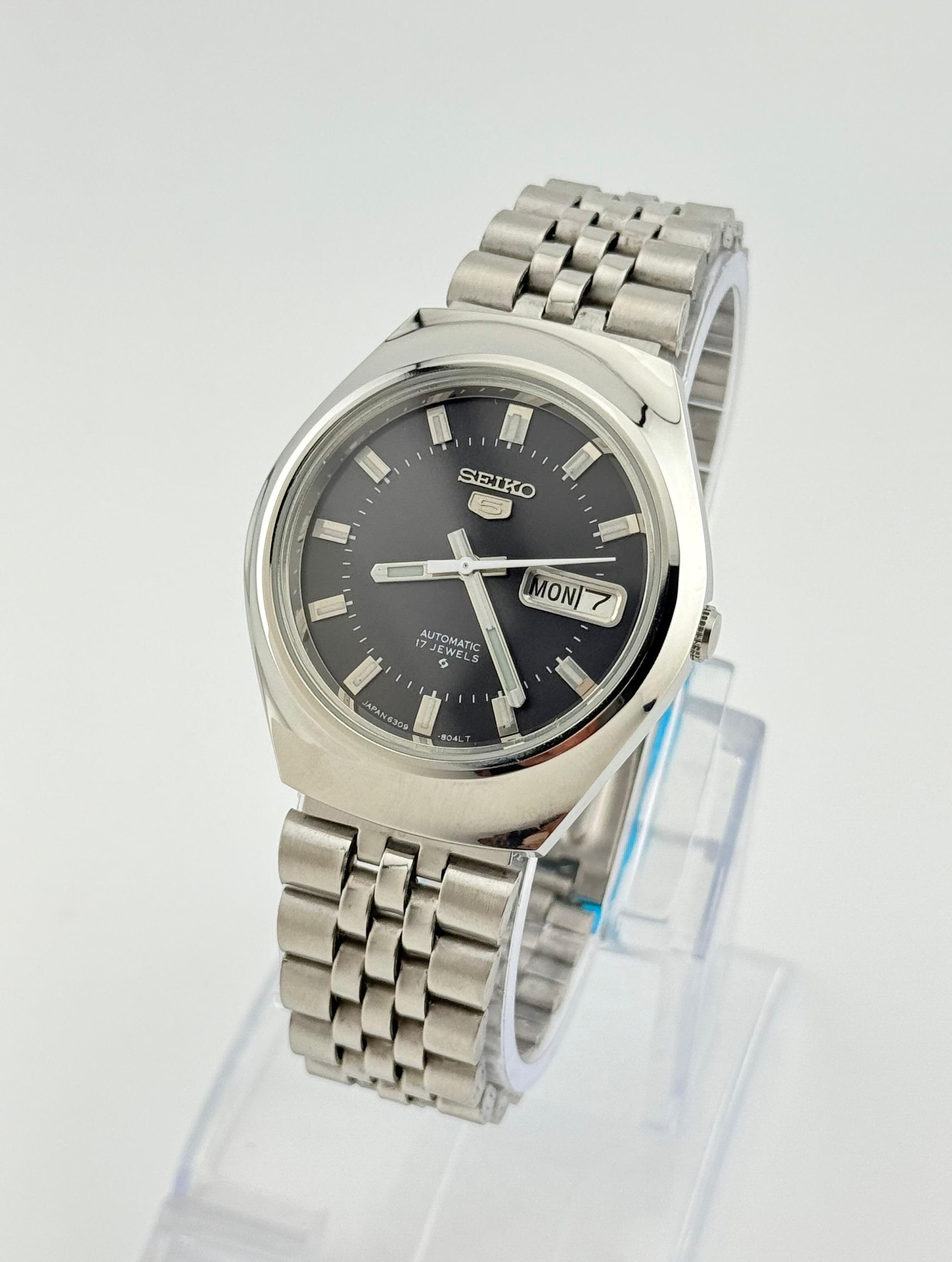 Seiko Classic Men's Seiko 5 Wrist Watch Size 36 - 3 Thumbnail