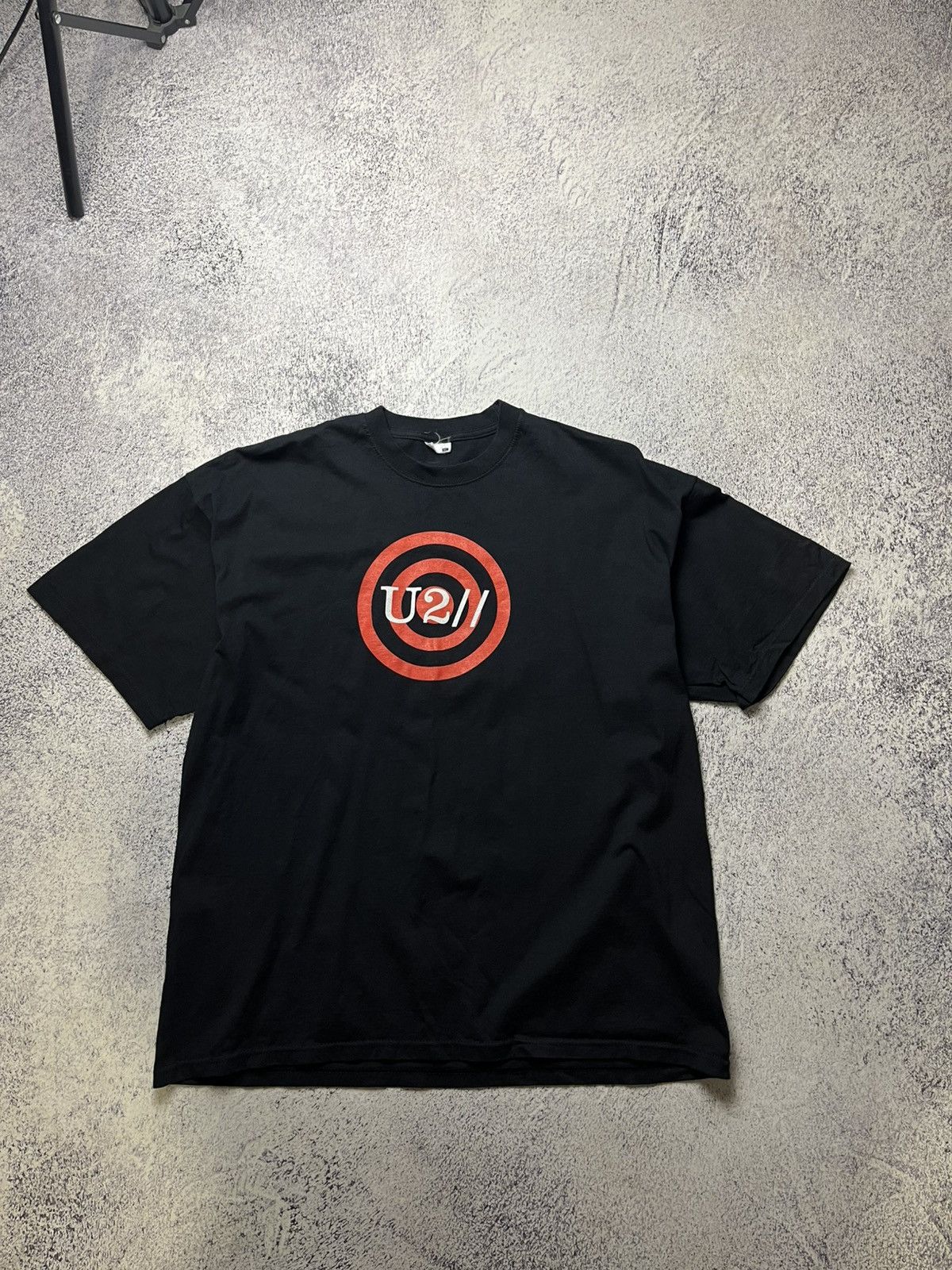 Band Tees Vintage 2005 U2 How To Dismantle An Atomic Bomb Faded Tee Size US XL / EU 56 / 4 - 2 Thumbnail