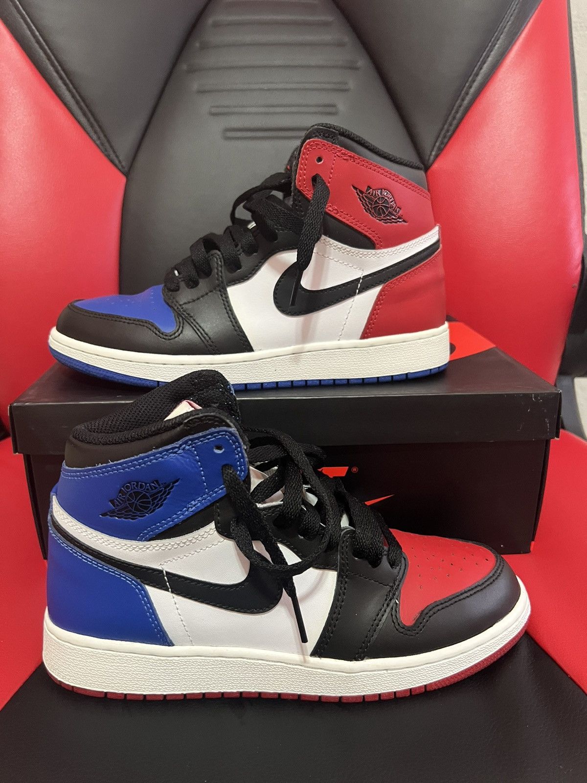 Jordan Brand × Nike Jordan 1 Size US 5 / EU 37 - 1 Thumbnail