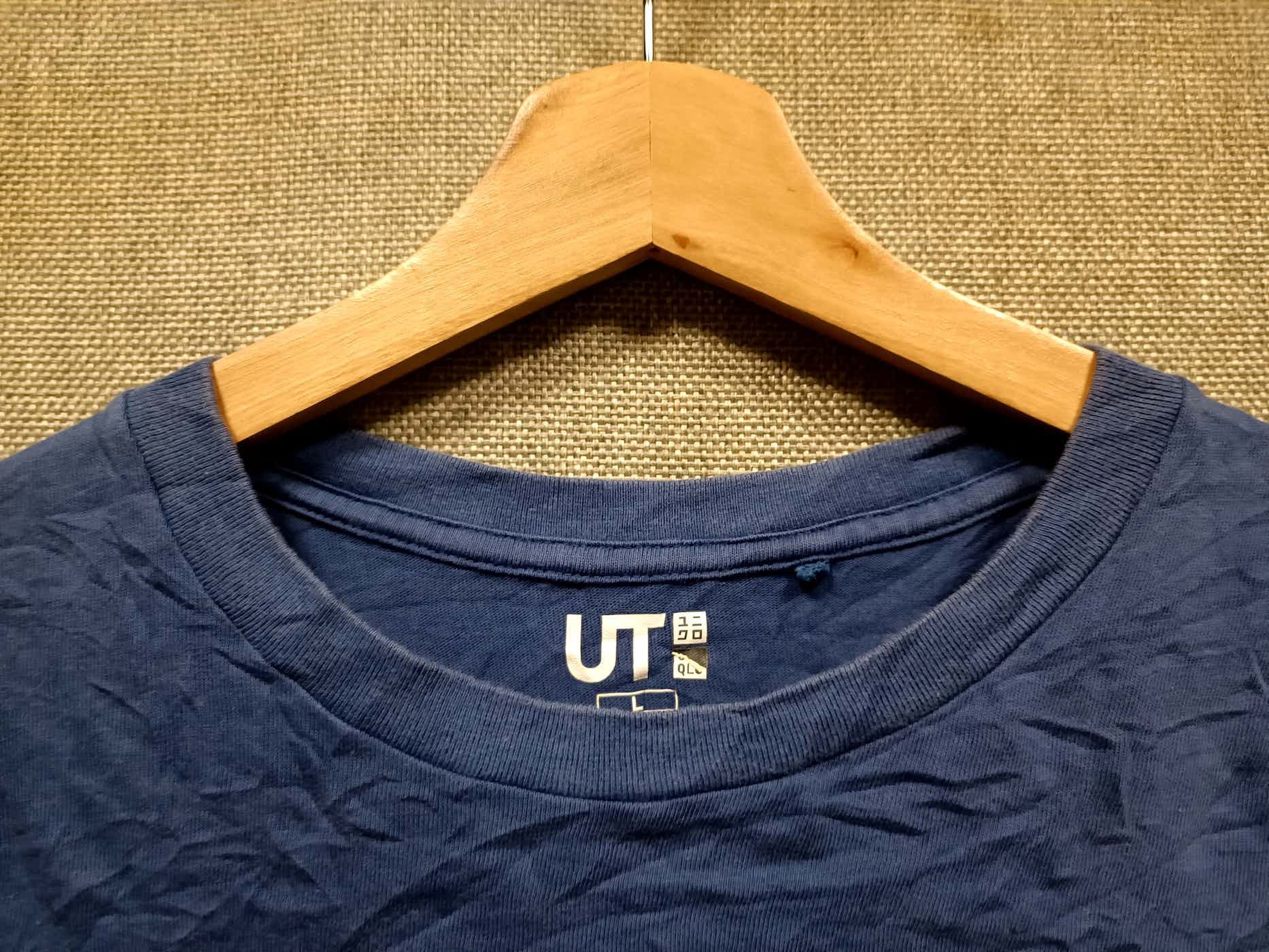 Japanese Brand × Kaws × Uniqlo t shirt Kaws X Uniqlo very rare Size US L / EU 52-54 / 3 - 3 Thumbnail