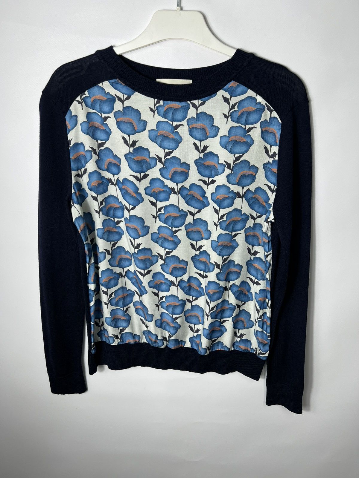 Paul & Joe Vintage luxury designer Paul & Joe Flowers Sweater Size 2 Size XS / US 0-2 / IT 36-38 - 1 Thumbnail