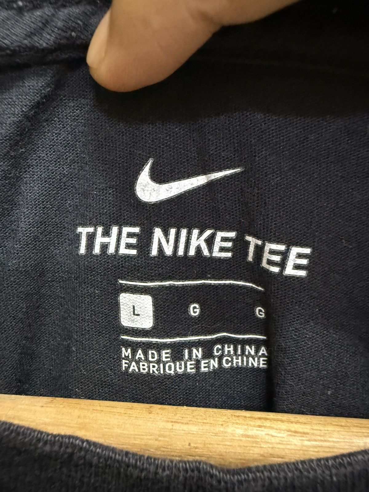 Nike NIKE SWOOSH INTERNATIONAL FLAGE LOGO TSHIRT Size US S / EU 44-46 / 1 - 8 Thumbnail