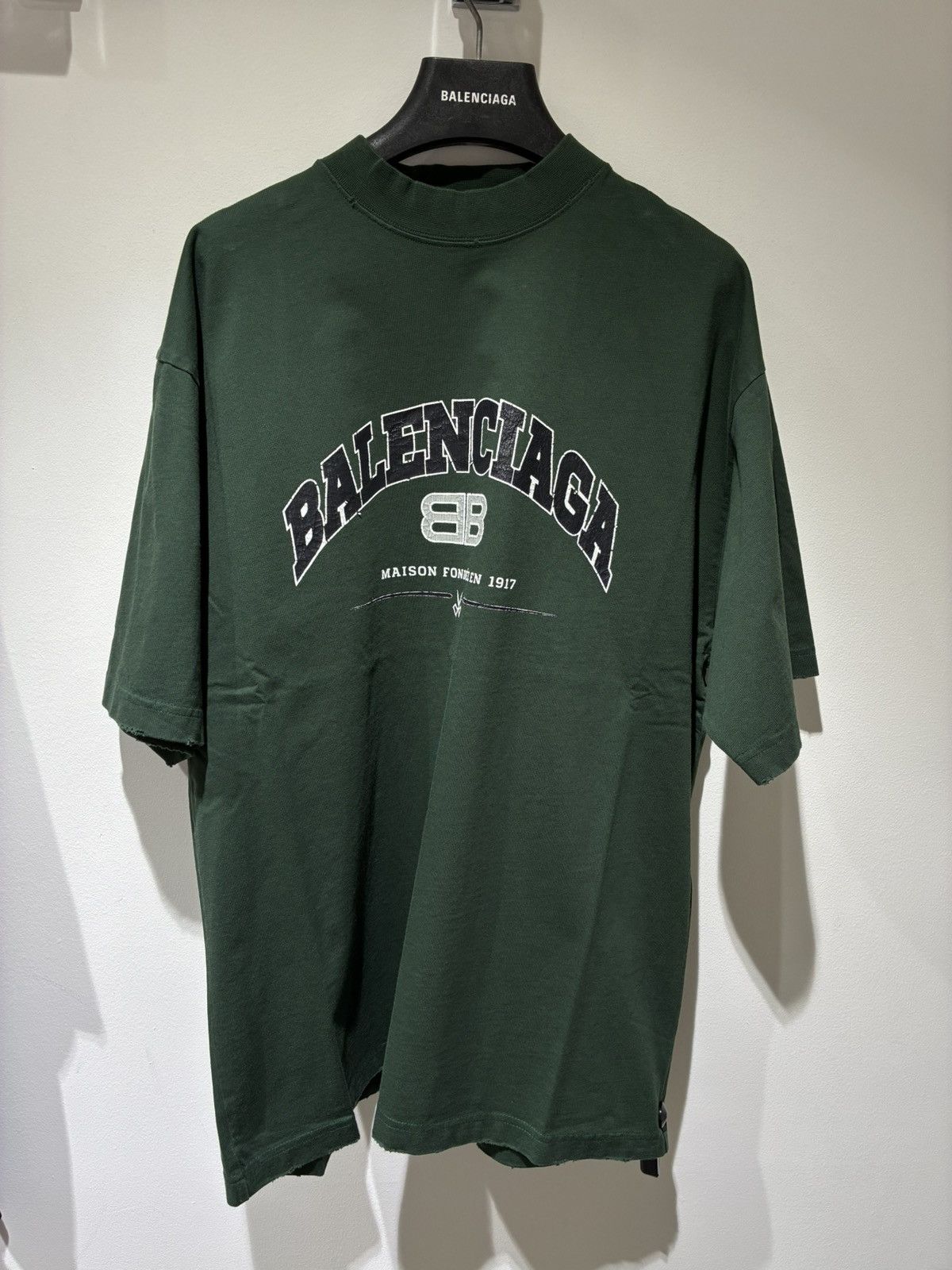 Balenciaga Balenciaga Maison BB Classic T Shirt Size US XS / EU 42 / 0 - 1 Thumbnail