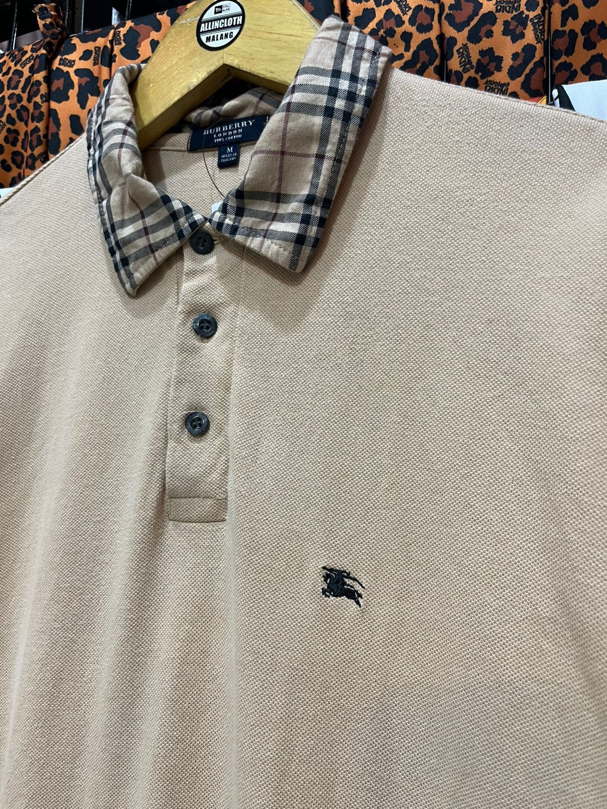 Burberry Burberry London Polo T-Shirt Beige Nova Check Size US M / EU 48-50 / 2 - 2 Thumbnail