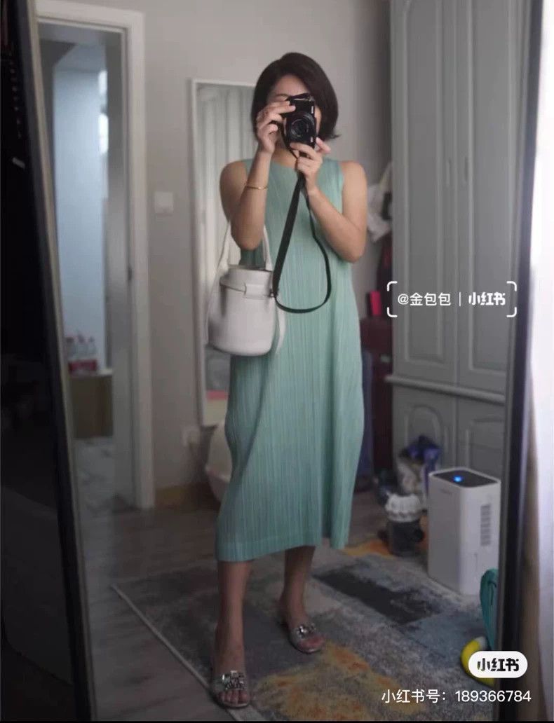 Issey Miyake Issey Miyake size:2 Green pleated sleeveless dress Size M / US 6-8 / IT 42-44 - 4 Thumbnail