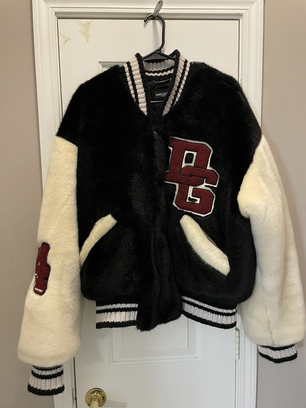 Dolce & Gabbana Dolce and gabbana faux fur jacket Size US L / EU 52-54 / 3 - 5 Thumbnail