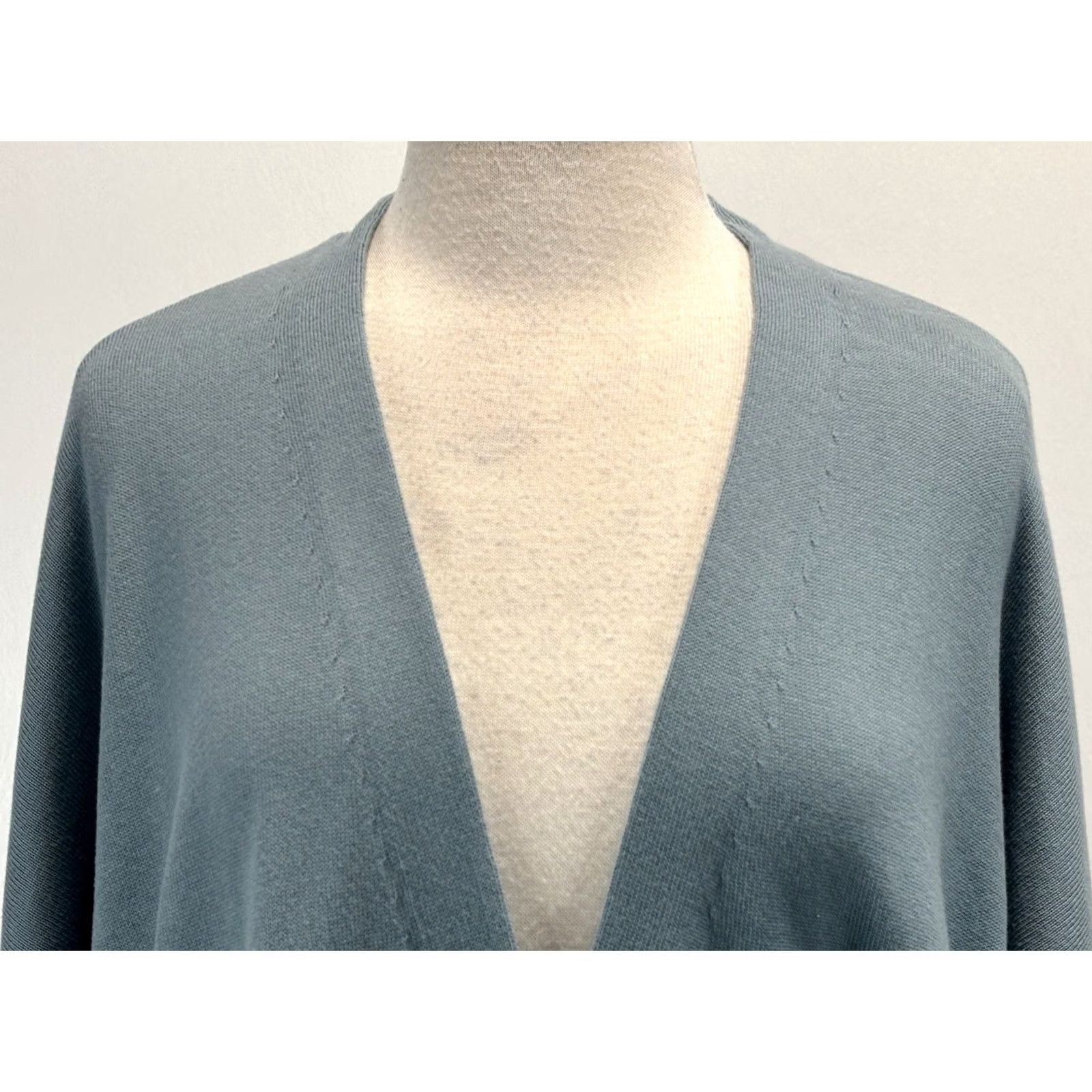 J. Jill J. Jill Knit Cardigan Sweater Women’s 3X Plus Blue V-Neck Pockets Tunic Knit Cardigan Women’s 3X Plus Blue V-Neck Pockets Size XXL / US 16-18 / IT 52-54 - 5 Thumbnail