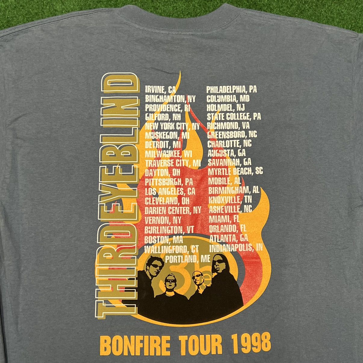 Vintage Third Eye Blind 1998 Bonfire Tour Giant T-Shirt XL