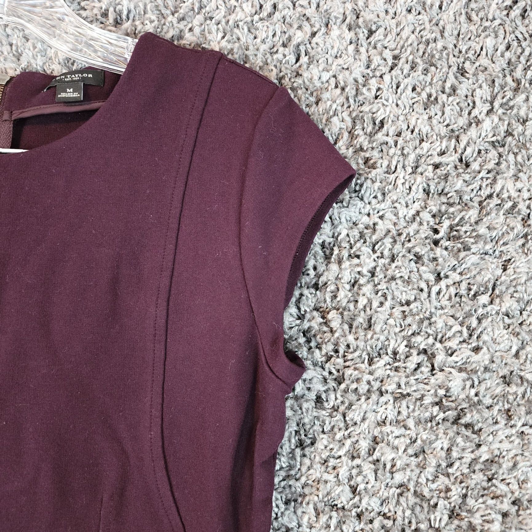 Ann Taylor ANN TAYLOR Women's Purple Sleeveless 1/4 Zip Blouse Size M Size M / US 6-8 / IT 42-44 - 2 Thumbnail