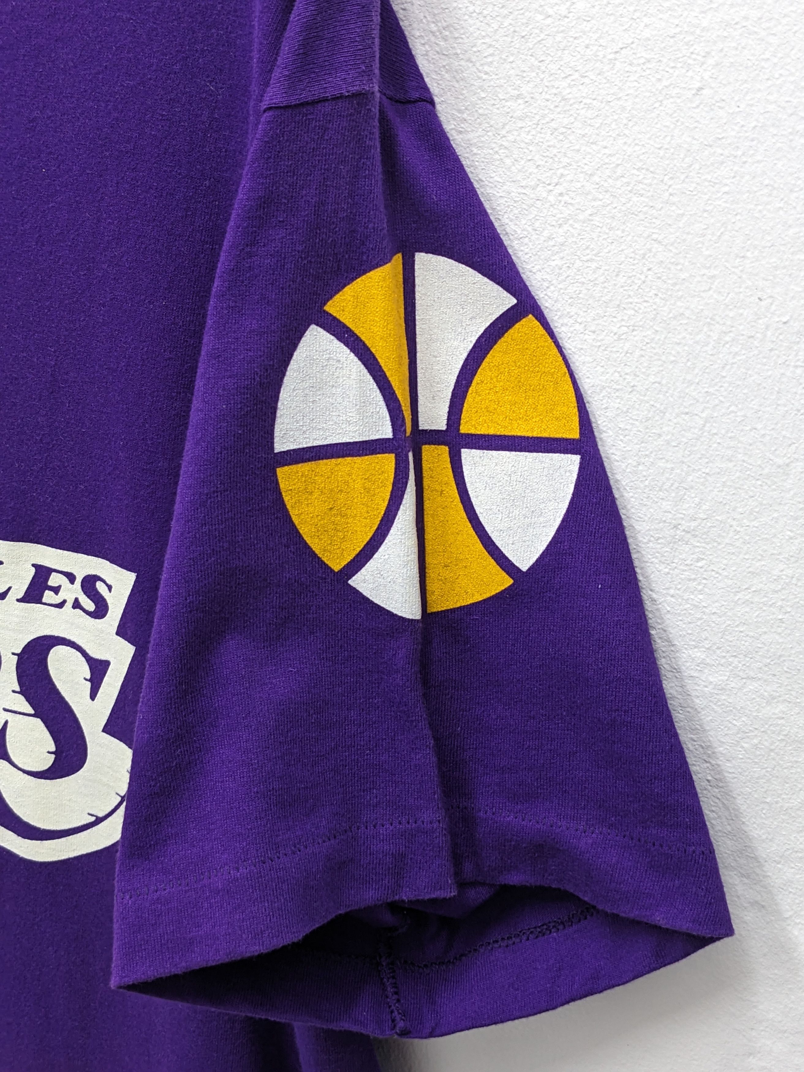 NBA Vintage L.A. Lakers X Pro Player X Nba Tshirt Size US L / EU 52-54 / 3 - 4 Thumbnail