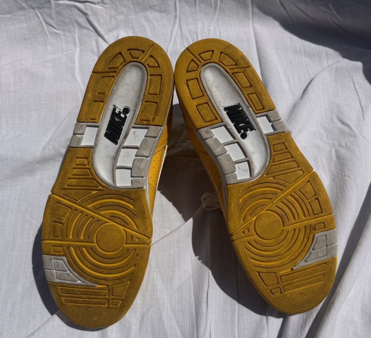 Nike × Supreme 2017 Nike x Supreme Air Force 2 Yellow Size US 9 / EU 42 - 7 Thumbnail