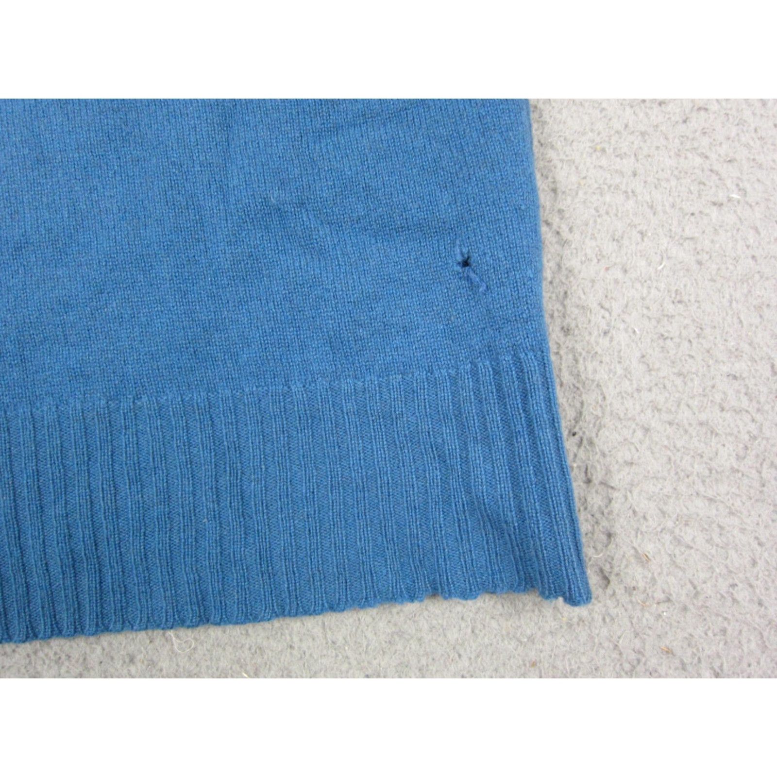 Vintage VINTAGE Cashmere Sweater Mens L Blue 90s V-Neck Scotland Scarf? Size US L / EU 52-54 / 3 - 5 Thumbnail