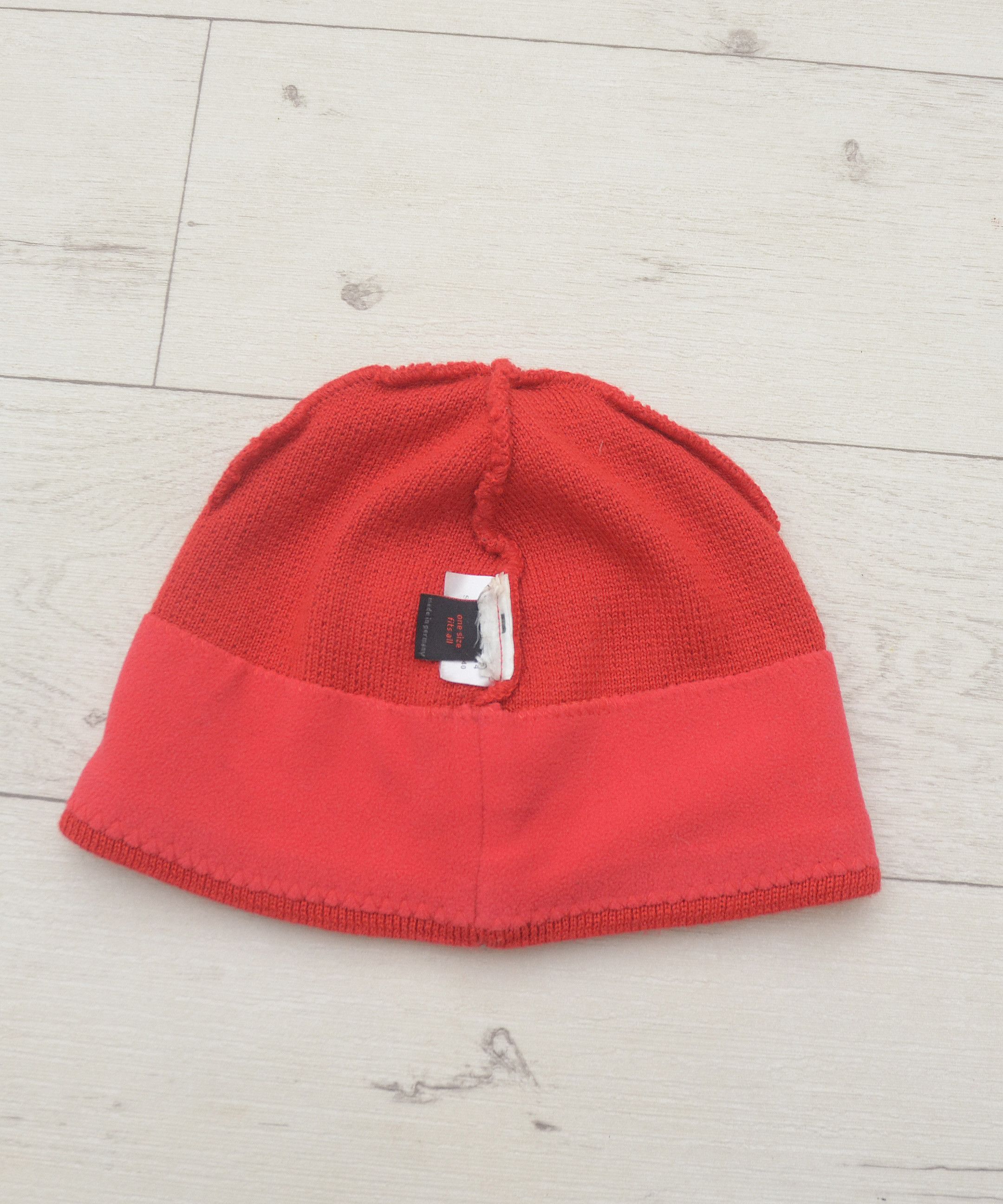 Mammut Mammut Sublime Beanie Snow Cap Hat Red Unisex made Germany Size ONE SIZE - 6 Thumbnail