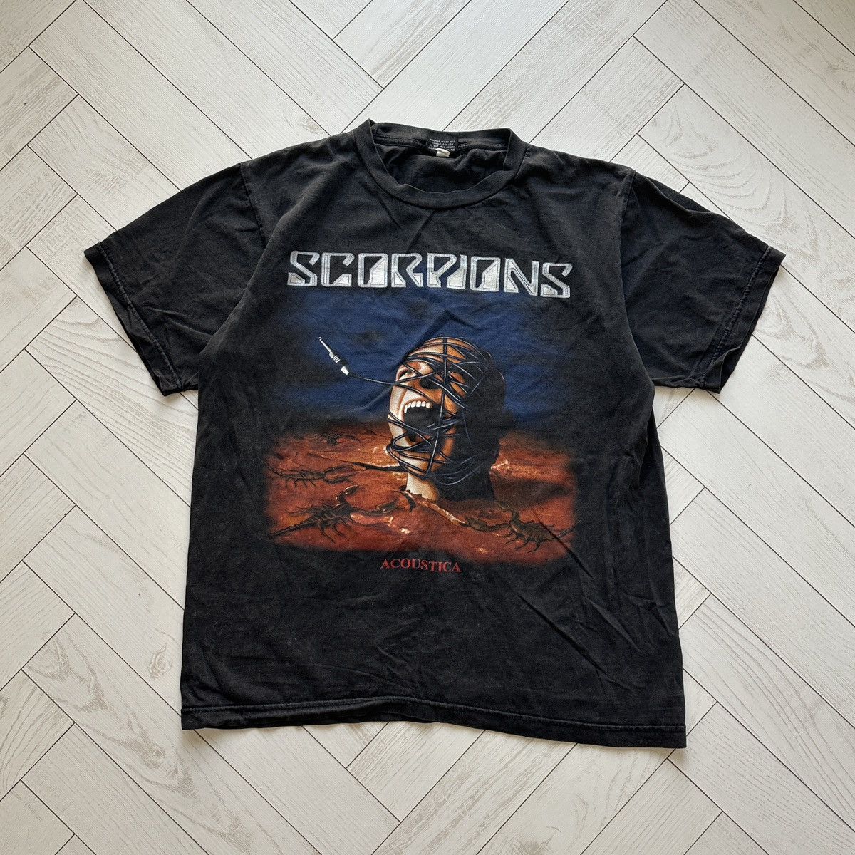 Vintage Vintage 90s Scorpions Acoustica Washed Rock tee y2k hype og Size US L / EU 52-54 / 3 - 1 Thumbnail
