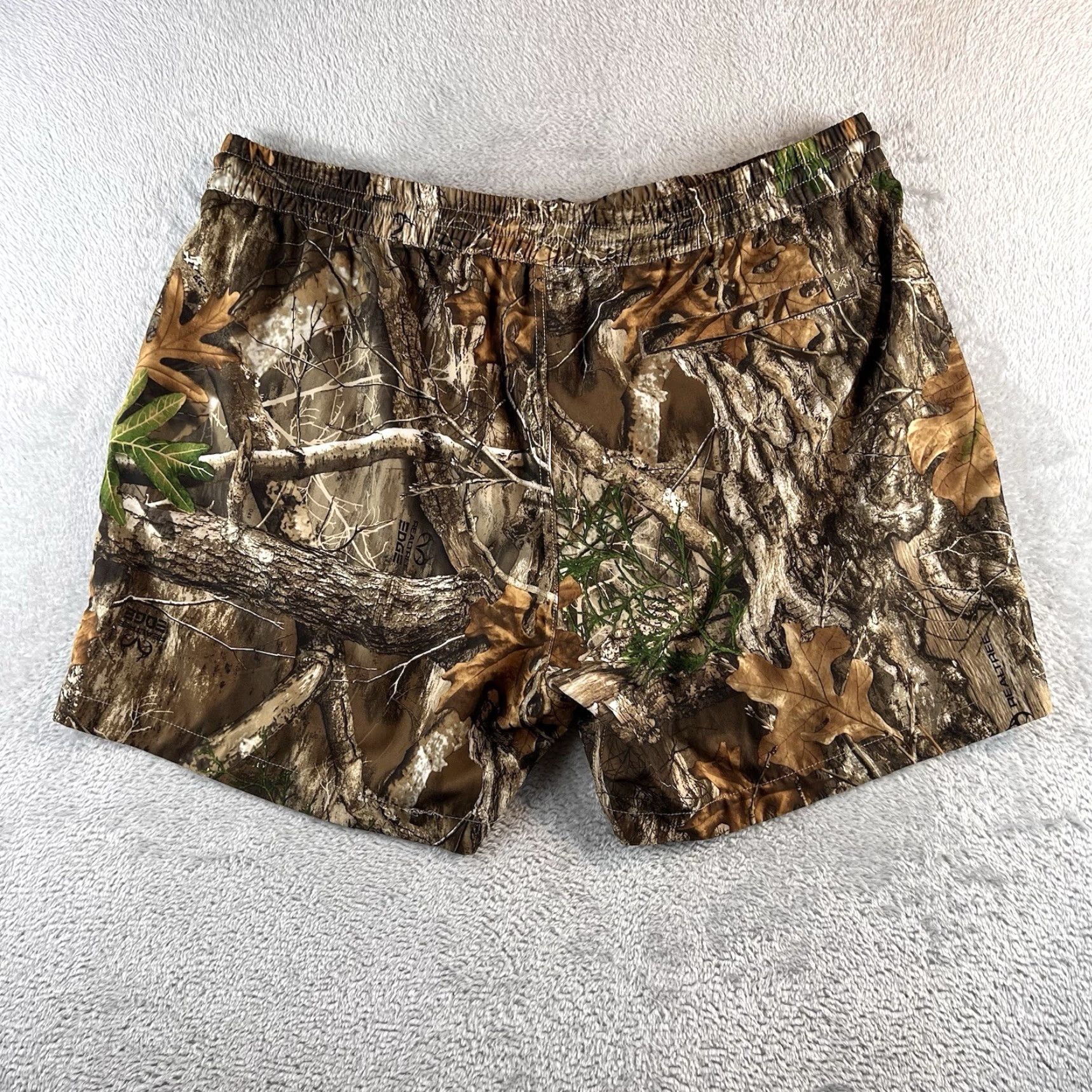 Realtree Realtree The Mad Hatter Co Volley Shorts Camouflage 2XL Men’s Outdoor Multicolor Camouflage Pattern Villary? Size US 39 - 2 Thumbnail