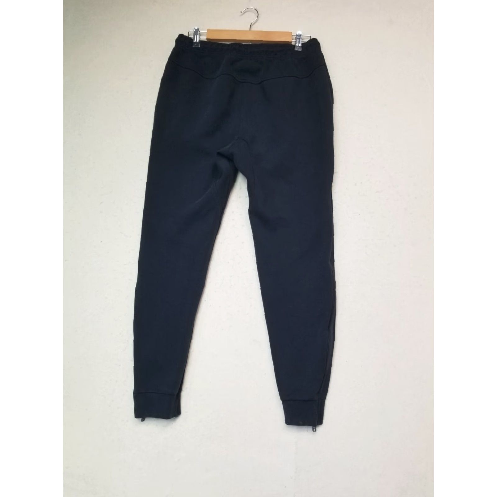 Nike Nike Sweatpants Men Medium Black Jogger Zip Ankle Sportswear Fleece Activewear Cotton Blend Shoes? Size US 31 - 2 Thumbnail