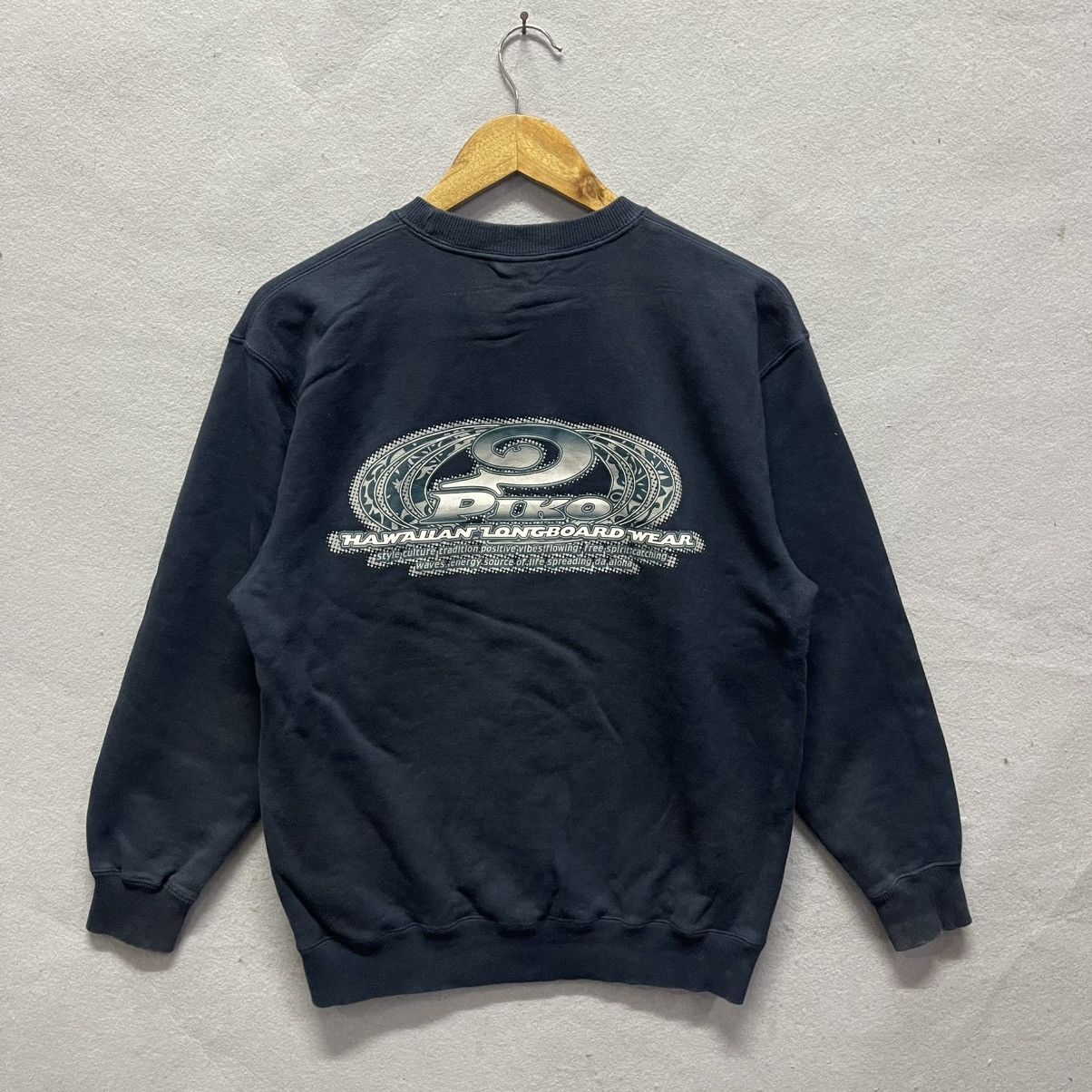 Vintage Vintage Piko “Hawaiian Longboard Wear” Logo Sweatshirt Size US M / EU 48-50 / 2 - 1 Thumbnail