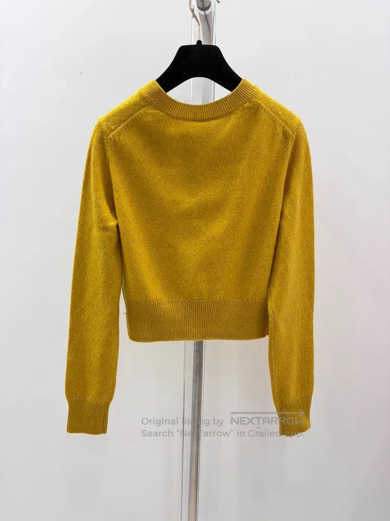 Chanel Chanel Yellow flower glazed button round neck long sleeves Size XS / US 0-2 / IT 36-38 - 2 Thumbnail