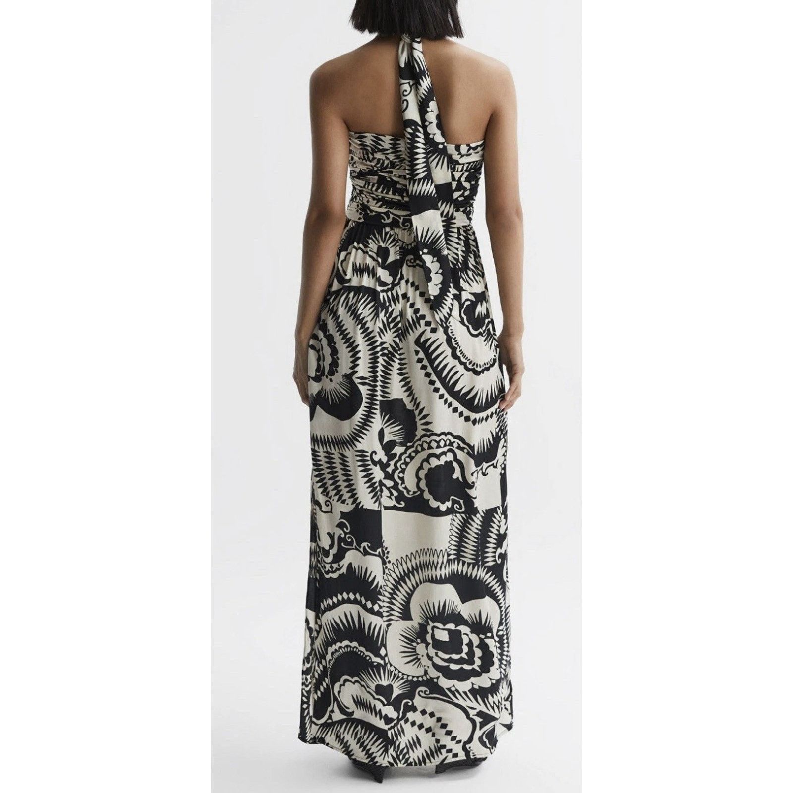 Reiss REISS Hallie Printed Halter Neck Maxi Dress in Black/White Size S / US 4 / IT 40 - 2 Thumbnail
