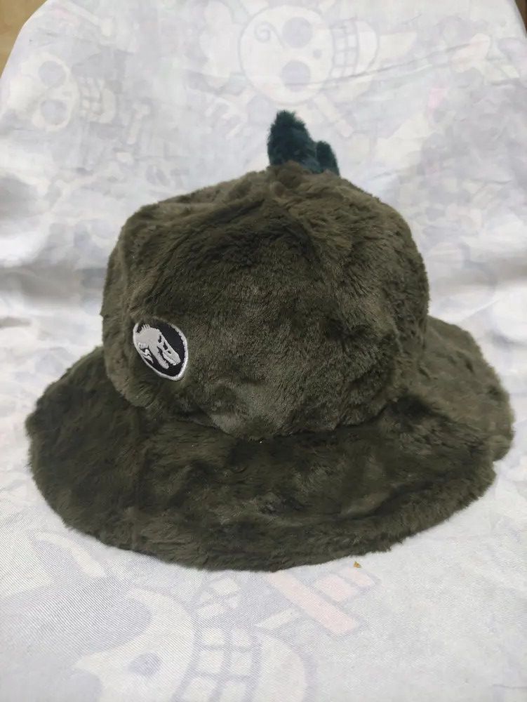 Universal Studios × Vintage JURASSIC WORLD VINTAGE BUCKET HAT FLUFFY AUTUMN/WINTER Size ONE SIZE - 10 Thumbnail