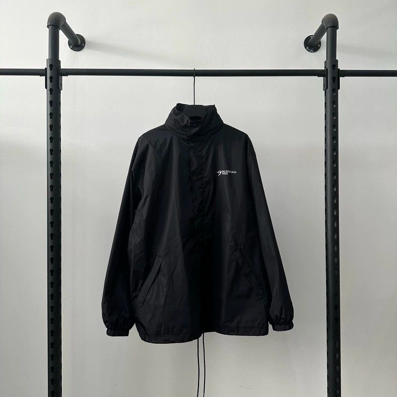 Balenciaga Balenciaga SS21 Logo Windbreaker Jacket Size US S / EU 44-46 / 1 - 1 Thumbnail