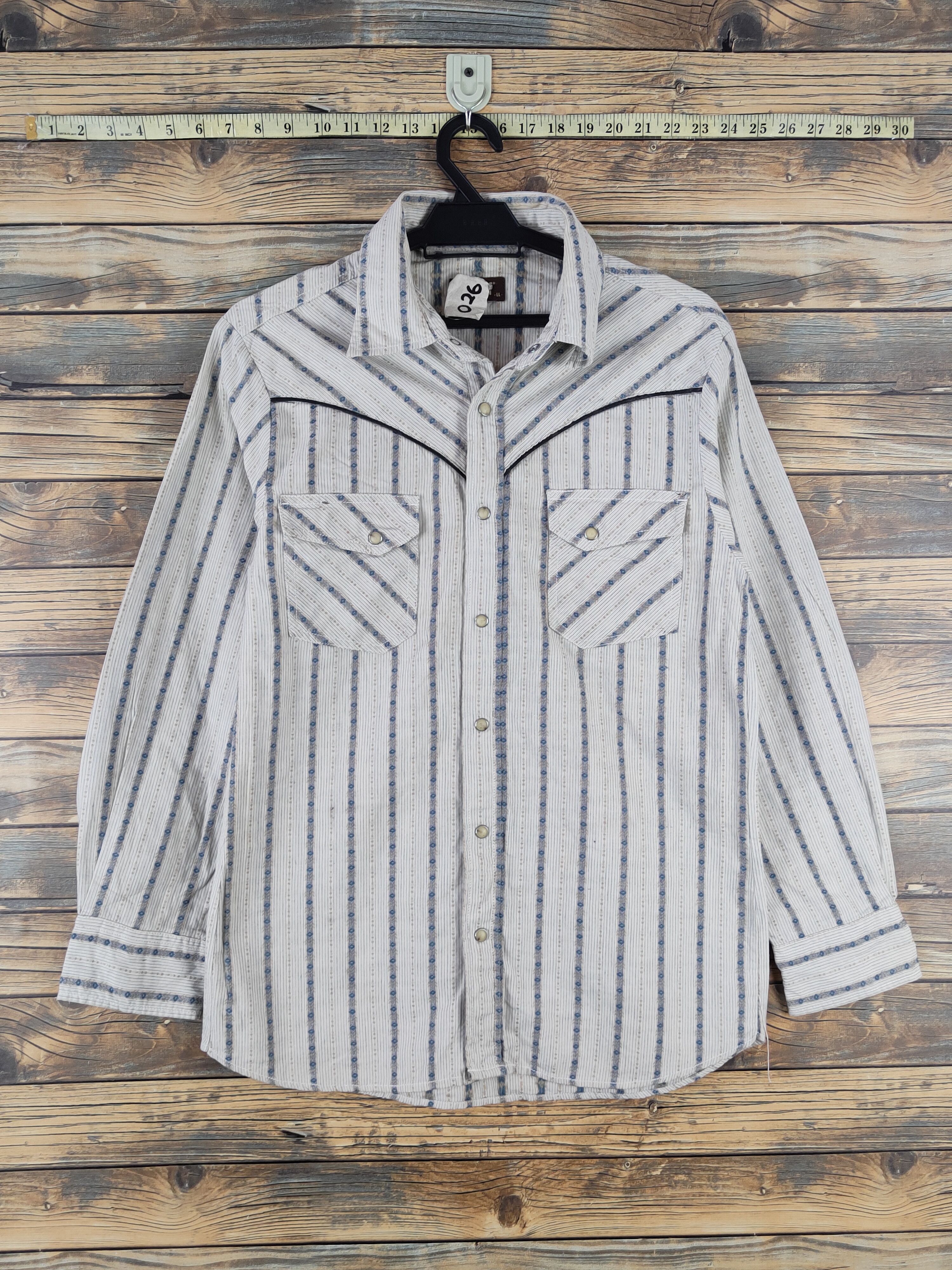 Smith's American × Vintage DL Smith's American Ivory Button Ups #026 Size M / US 6-8 / IT 42-44 - 1 Thumbnail