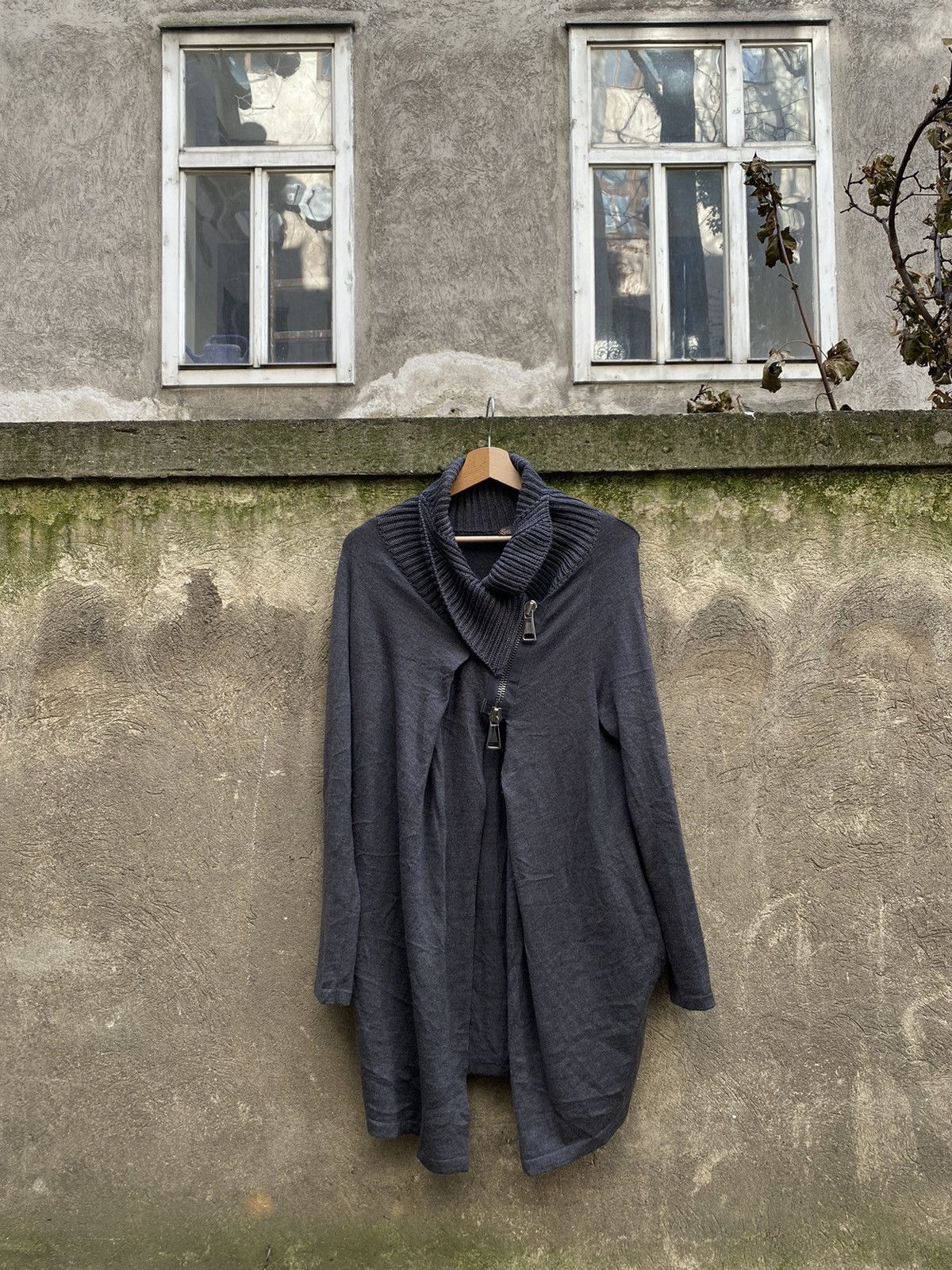 Designer Olla Pareg Distracted Tip Poncho Sweater Size M / US 6-8 / IT 42-44 - 10 Thumbnail