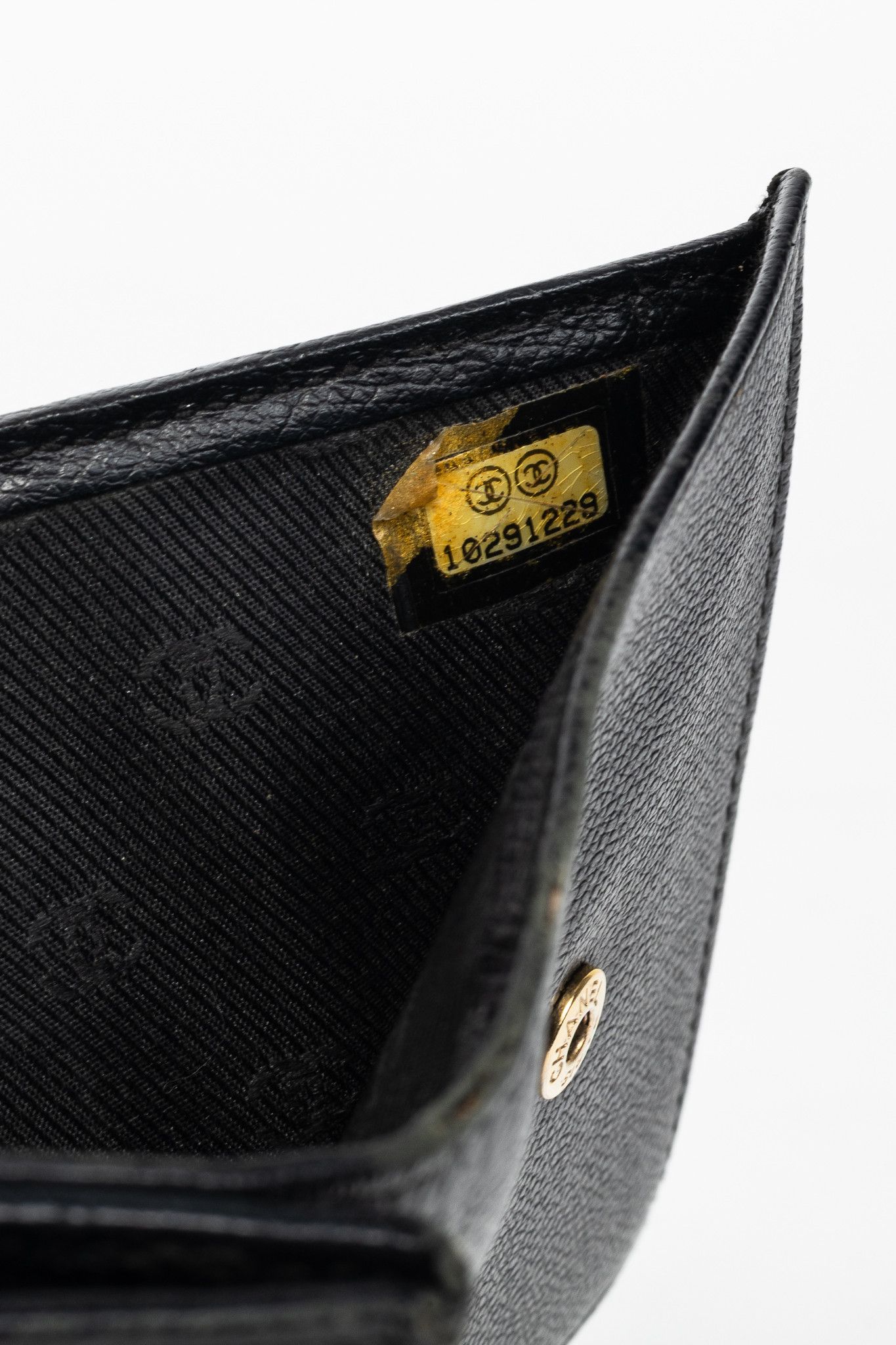 Chanel Chanel Black Leather Coco-Button Trifold Compact Wallet Size ONE SIZE - 11 Thumbnail