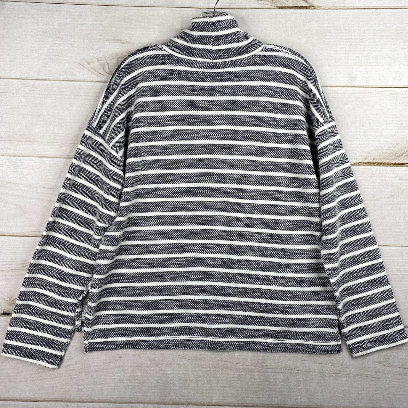 J.Crew VINTAGE J Crew Sweater Womens M Blue Stripe Turtleneck Pullover Knit Top Stretch Raglan Size M / US 6-8 / IT 42-44 - 4 Thumbnail