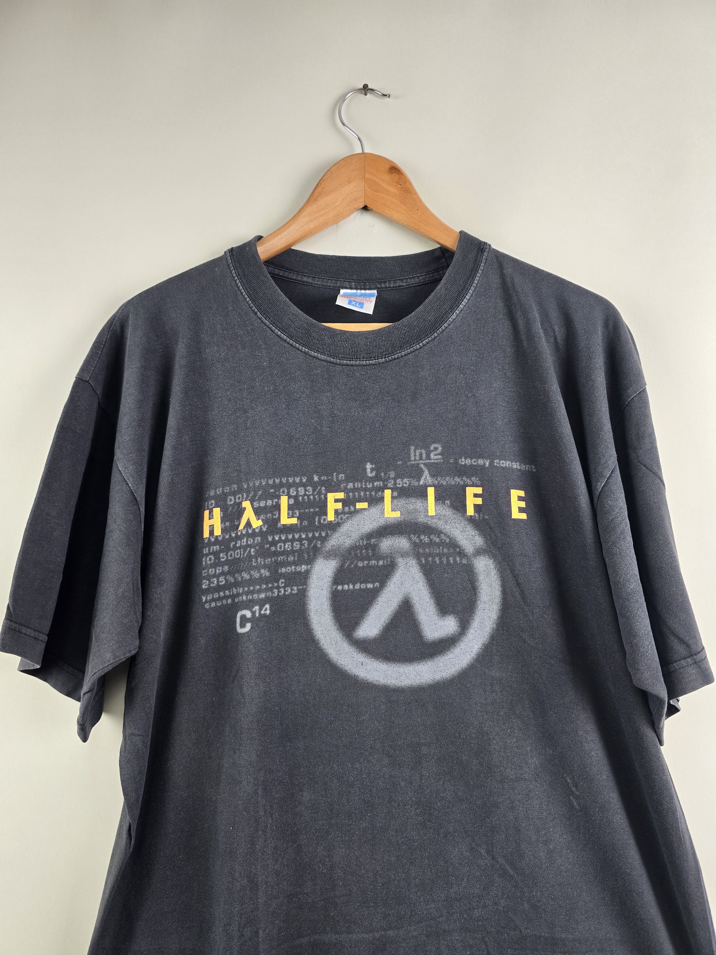 Microsoft × Vintage 90s Valve Half Life Game promo XL 22" 28" Size US XL / EU 56 / 4 - 3 Thumbnail